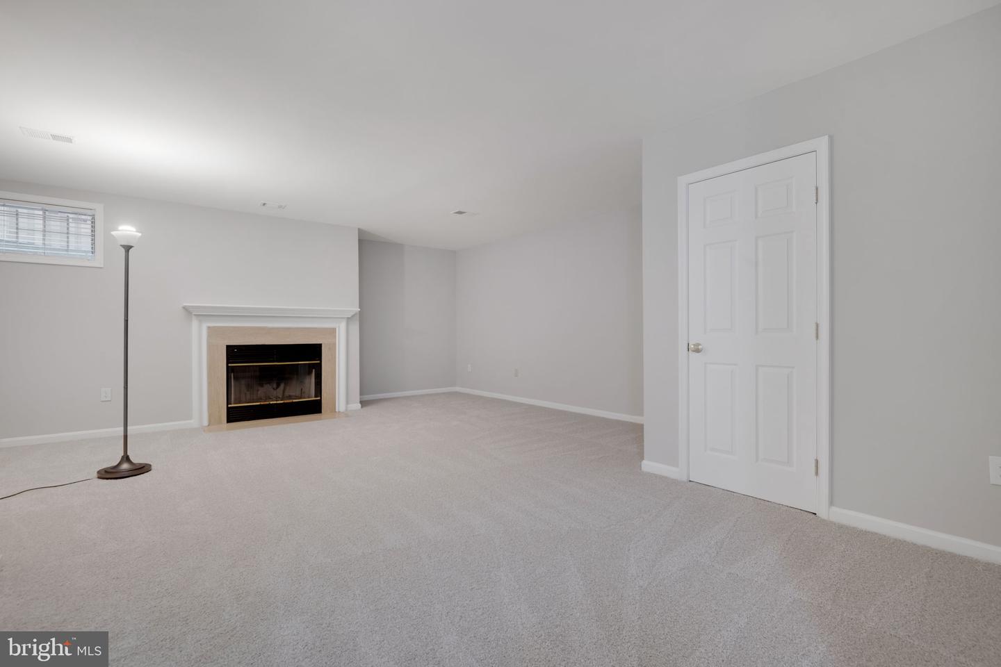 7267 OLDE LANTERN WAY, SPRINGFIELD, Virginia 22152, 3 Bedrooms Bedrooms, ,3 BathroomsBathrooms,Residential,For sale,7267 OLDE LANTERN WAY,VAFX2245908 MLS # VAFX2245908