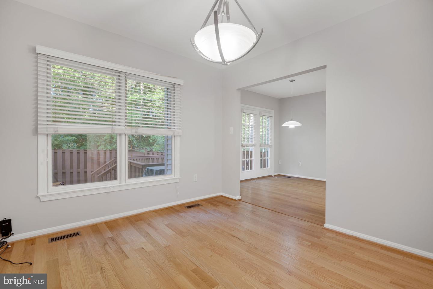7267 OLDE LANTERN WAY, SPRINGFIELD, Virginia 22152, 3 Bedrooms Bedrooms, ,3 BathroomsBathrooms,Residential,For sale,7267 OLDE LANTERN WAY,VAFX2245908 MLS # VAFX2245908