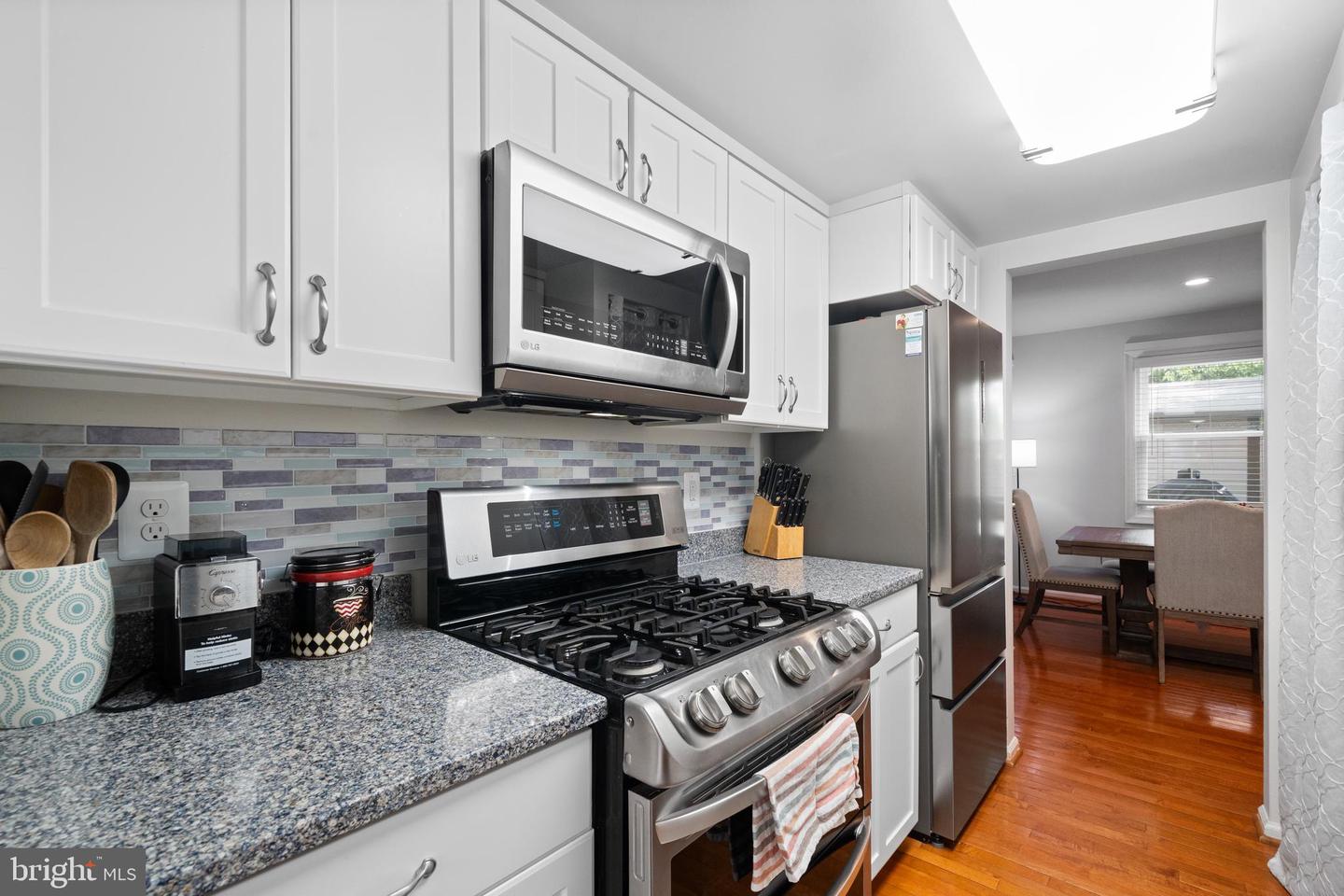 9867 LAKEPOINTE DR, BURKE, Virginia 22015, 3 Bedrooms Bedrooms, ,2 BathroomsBathrooms,Residential,For sale,9867 LAKEPOINTE DR,VAFX2246104 MLS # VAFX2246104