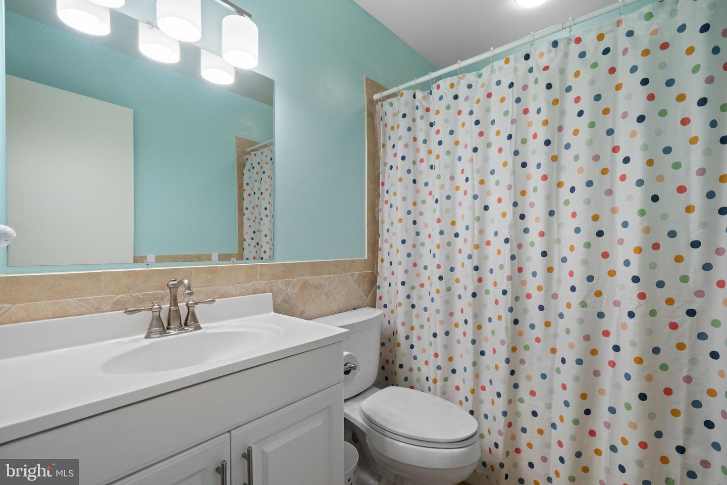 9867 LAKEPOINTE DR, BURKE, Virginia 22015, 3 Bedrooms Bedrooms, ,2 BathroomsBathrooms,Residential,For sale,9867 LAKEPOINTE DR,VAFX2246104 MLS # VAFX2246104