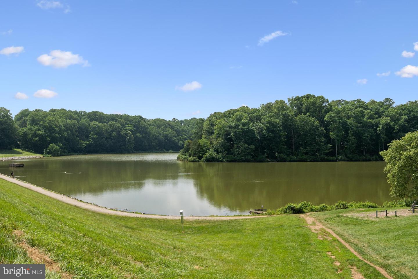 9867 LAKEPOINTE DR, BURKE, Virginia 22015, 3 Bedrooms Bedrooms, ,2 BathroomsBathrooms,Residential,For sale,9867 LAKEPOINTE DR,VAFX2246104 MLS # VAFX2246104