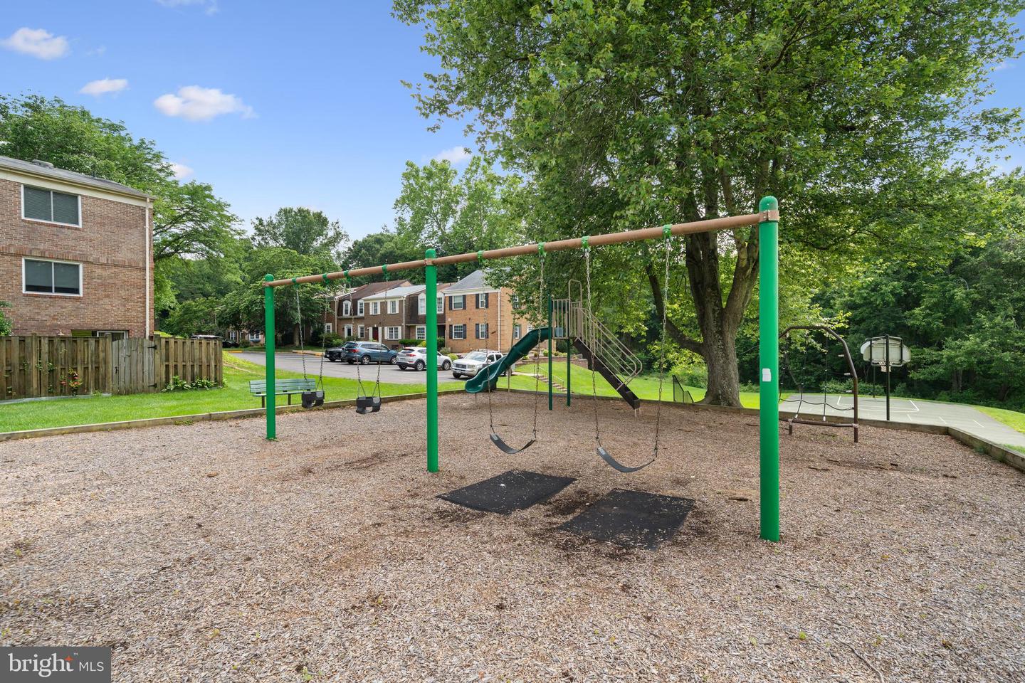 9867 LAKEPOINTE DR, BURKE, Virginia 22015, 3 Bedrooms Bedrooms, ,2 BathroomsBathrooms,Residential,For sale,9867 LAKEPOINTE DR,VAFX2246104 MLS # VAFX2246104