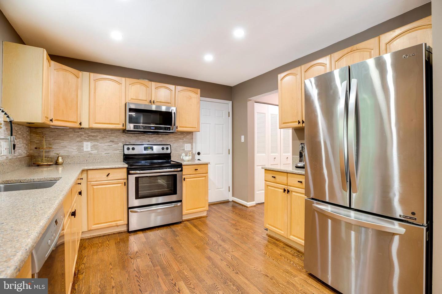 4910 HEVERSHAM CT, FAIRFAX, Virginia 22032, 5 Bedrooms Bedrooms, ,3 BathroomsBathrooms,Residential,For sale,4910 HEVERSHAM CT,VAFX2246162 MLS # VAFX2246162