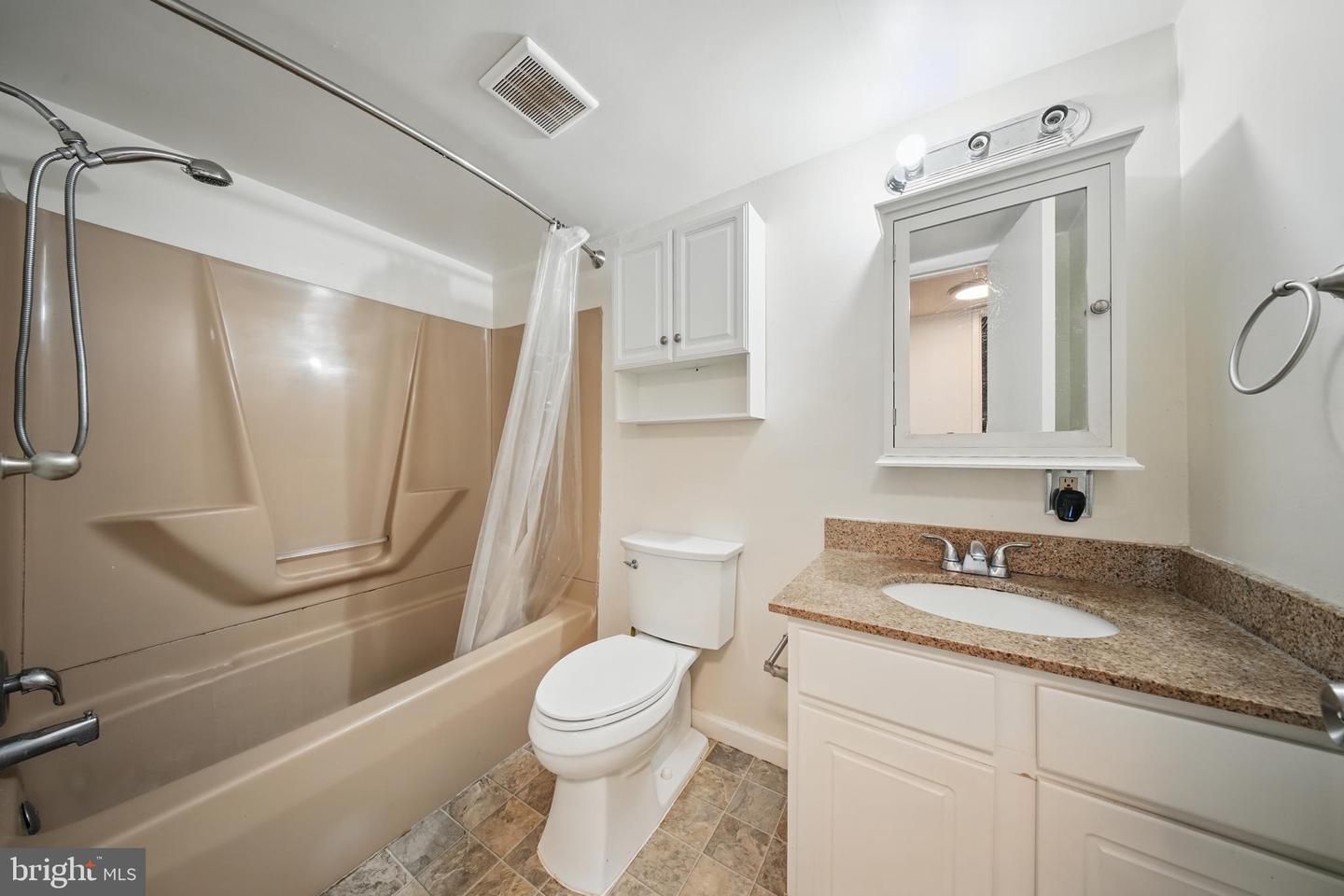 4408 ISLAND PL #T2, ANNANDALE, Virginia 22003, 4 Bedrooms Bedrooms, ,2 BathroomsBathrooms,Residential,For sale,4408 ISLAND PL #T2,VAFX2246188 MLS # VAFX2246188