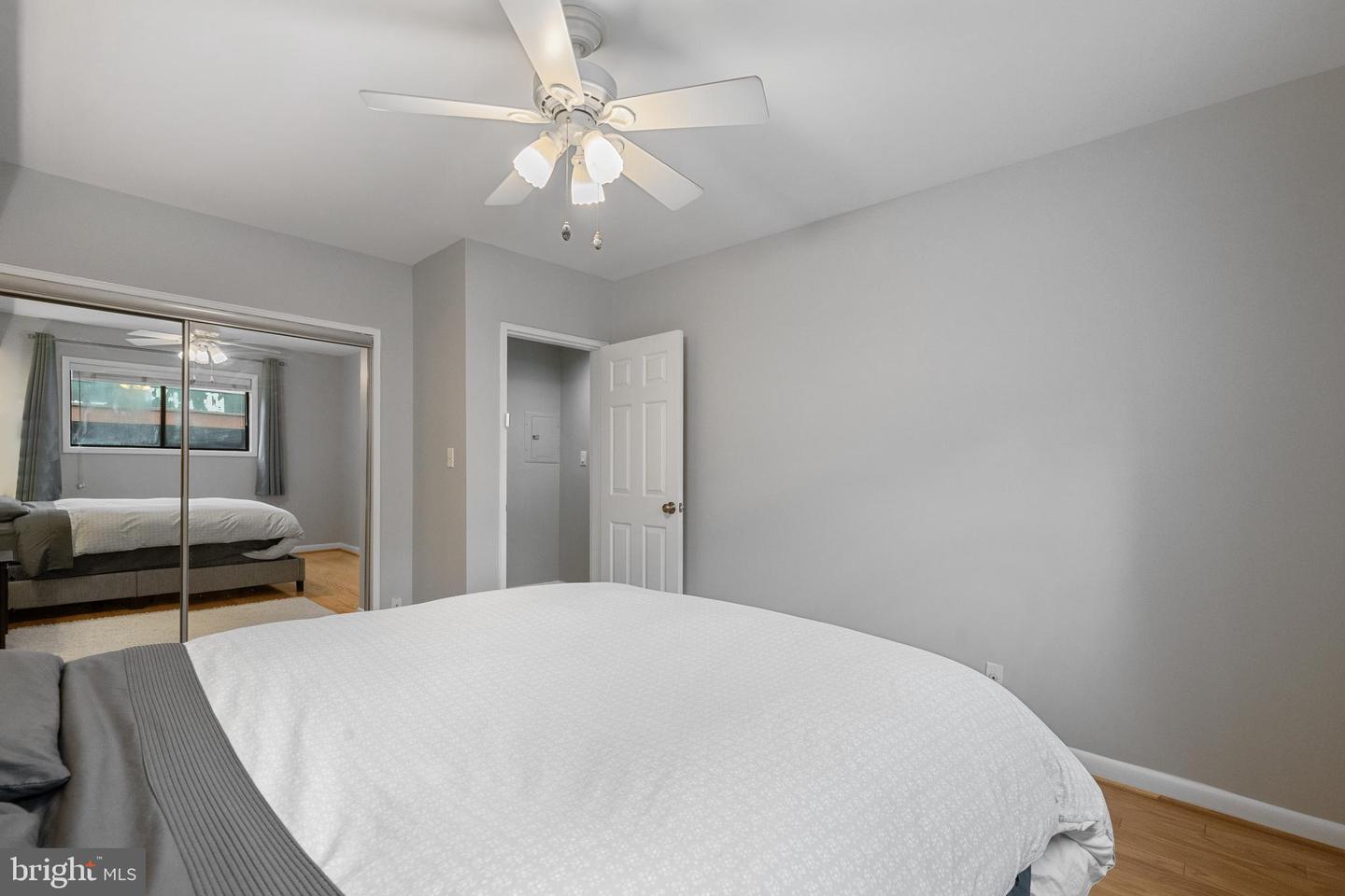 2702 DARTMOUTH RD #3, ALEXANDRIA, Virginia 22314, 2 Bedrooms Bedrooms, ,1 BathroomBathrooms,Residential,For sale,2702 DARTMOUTH RD #3,VAAX2046288 MLS # VAAX2046288