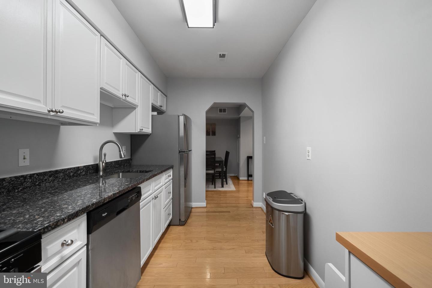 2702 DARTMOUTH RD #3, ALEXANDRIA, Virginia 22314, 2 Bedrooms Bedrooms, ,1 BathroomBathrooms,Residential,For sale,2702 DARTMOUTH RD #3,VAAX2046288 MLS # VAAX2046288