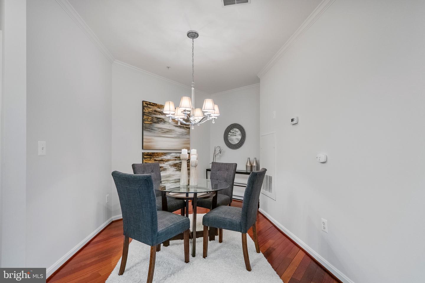 4951 BRENMAN PARK DR #209, ALEXANDRIA, Virginia 22304, 2 Bedrooms Bedrooms, ,2 BathroomsBathrooms,Residential,For sale,4951 BRENMAN PARK DR #209,VAAX2046290 MLS # VAAX2046290