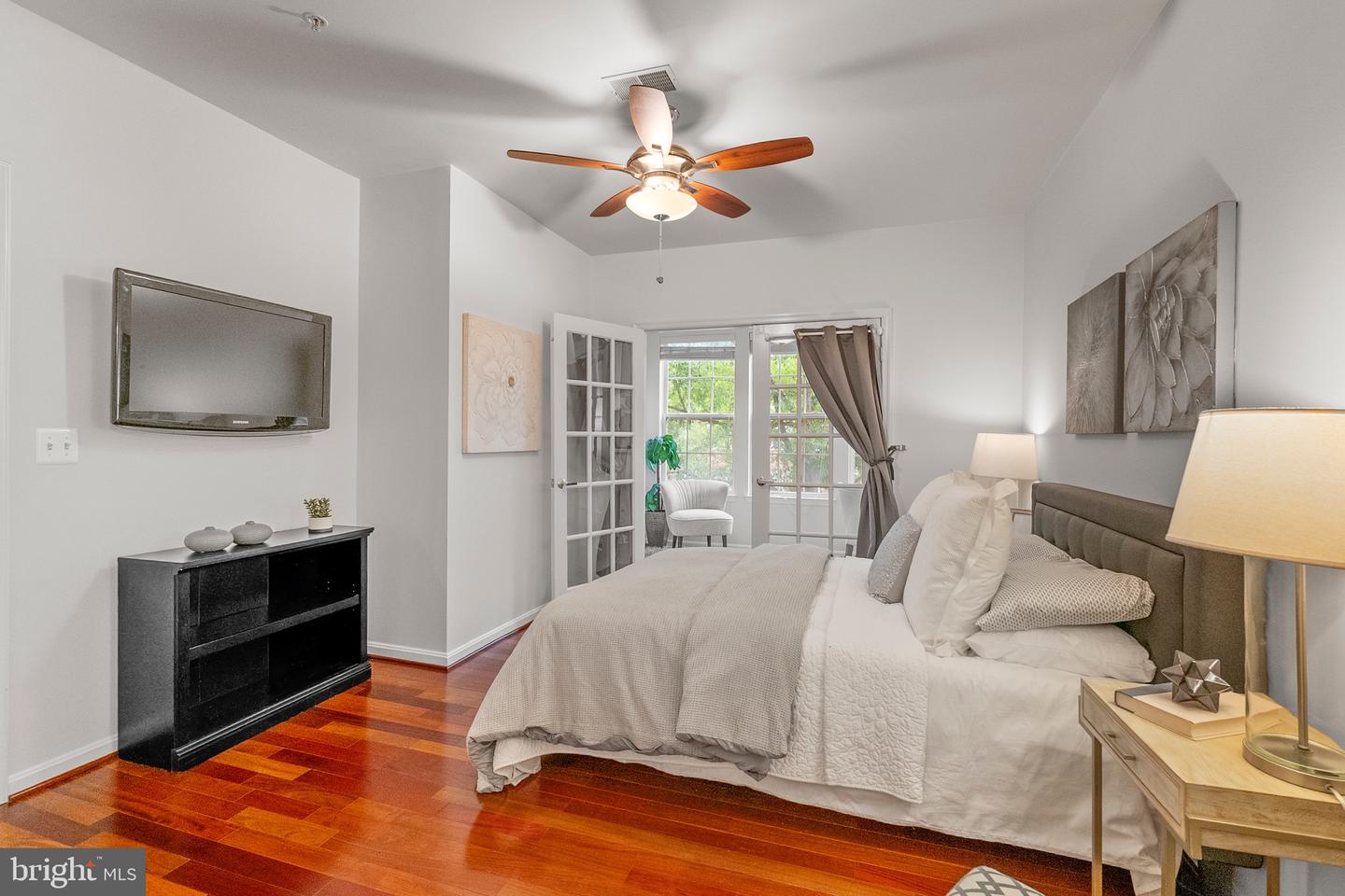 4951 BRENMAN PARK DR #209, ALEXANDRIA, Virginia 22304, 2 Bedrooms Bedrooms, ,2 BathroomsBathrooms,Residential,For sale,4951 BRENMAN PARK DR #209,VAAX2046290 MLS # VAAX2046290