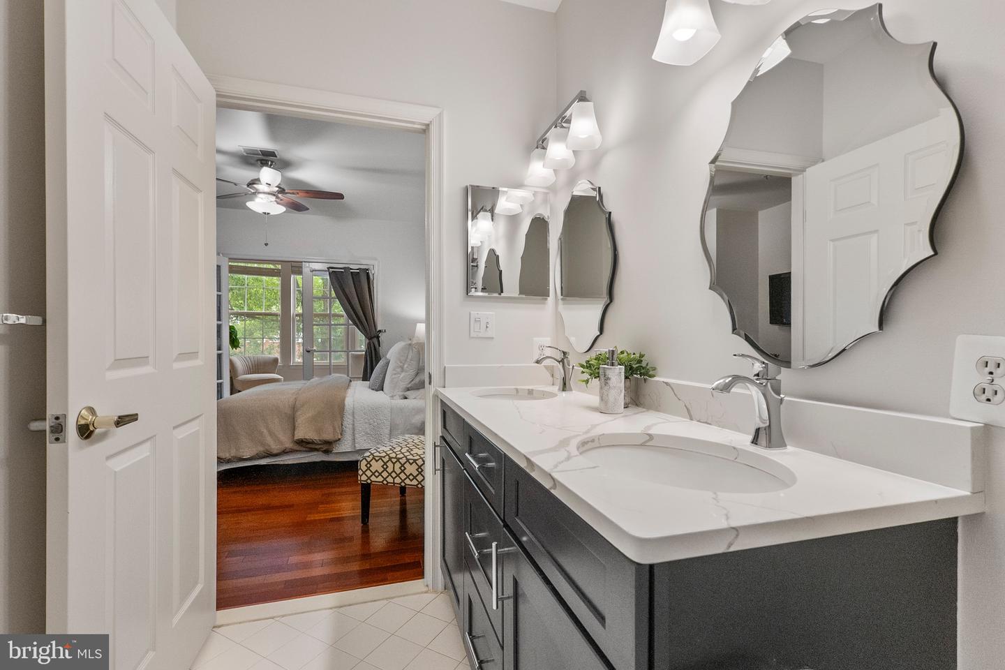 4951 BRENMAN PARK DR #209, ALEXANDRIA, Virginia 22304, 2 Bedrooms Bedrooms, ,2 BathroomsBathrooms,Residential,For sale,4951 BRENMAN PARK DR #209,VAAX2046290 MLS # VAAX2046290