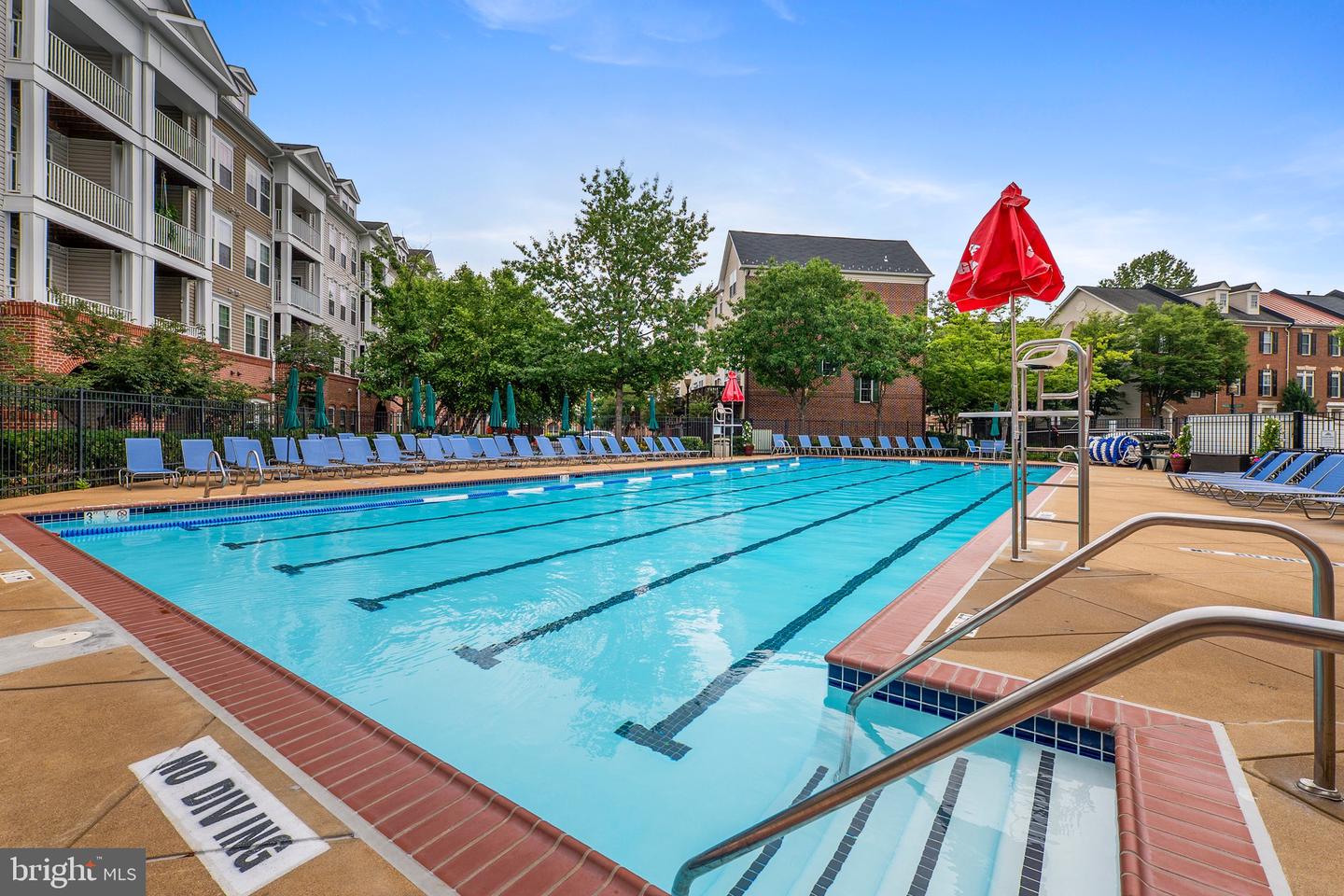 4951 BRENMAN PARK DR #209, ALEXANDRIA, Virginia 22304, 2 Bedrooms Bedrooms, ,2 BathroomsBathrooms,Residential,For sale,4951 BRENMAN PARK DR #209,VAAX2046290 MLS # VAAX2046290