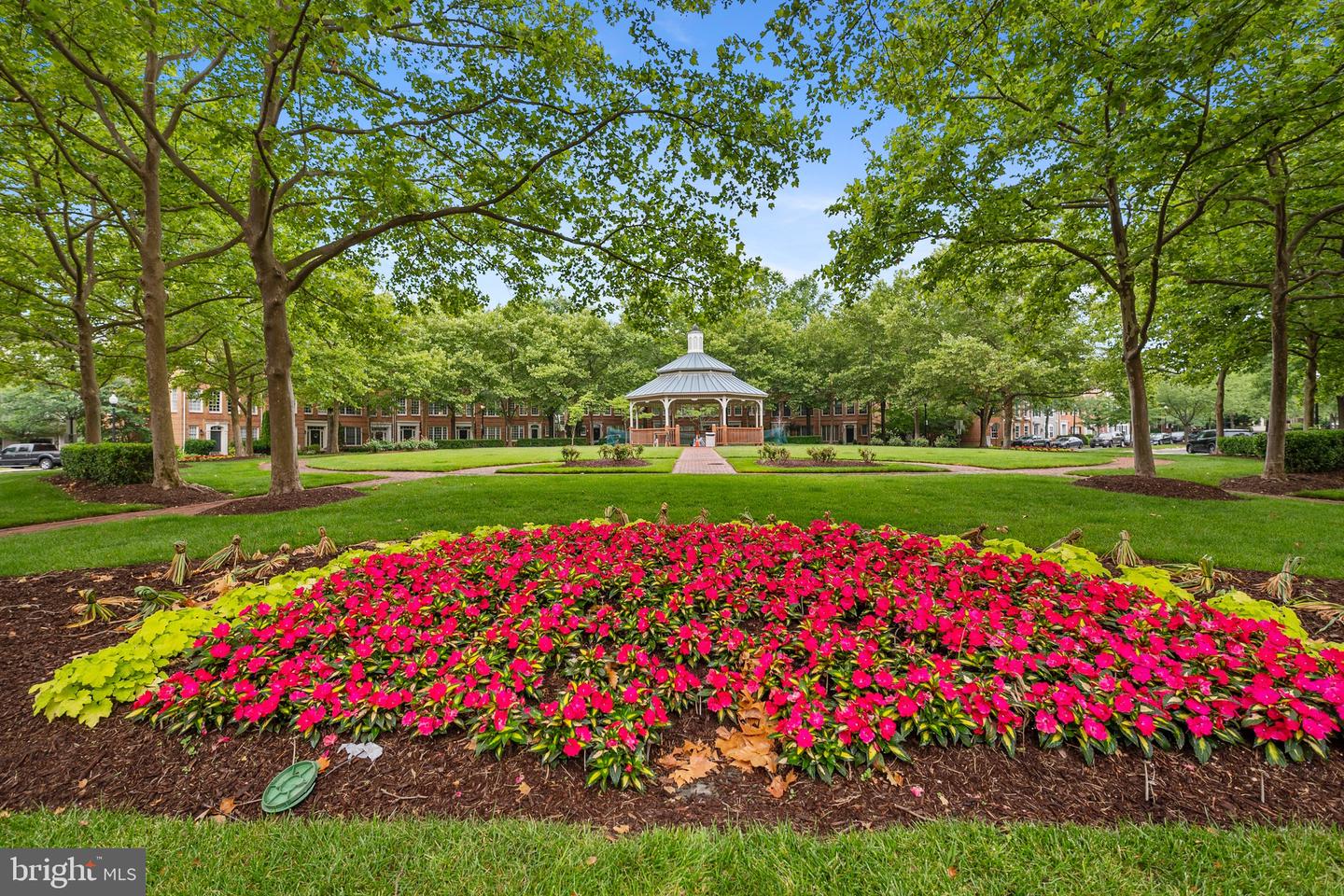 4951 BRENMAN PARK DR #209, ALEXANDRIA, Virginia 22304, 2 Bedrooms Bedrooms, ,2 BathroomsBathrooms,Residential,For sale,4951 BRENMAN PARK DR #209,VAAX2046290 MLS # VAAX2046290