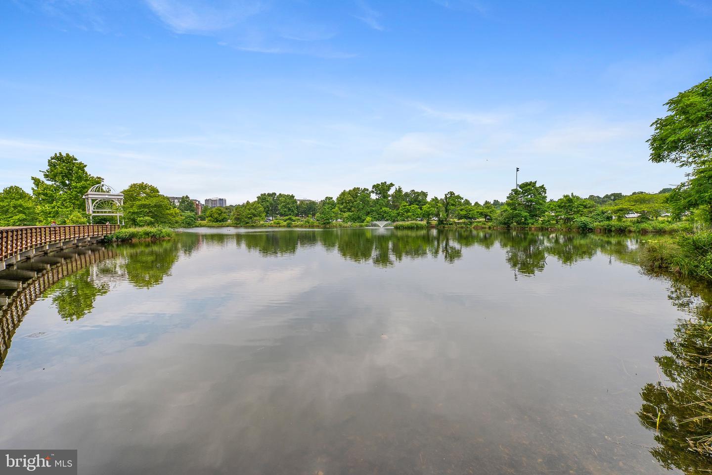 4951 BRENMAN PARK DR #209, ALEXANDRIA, Virginia 22304, 2 Bedrooms Bedrooms, ,2 BathroomsBathrooms,Residential,For sale,4951 BRENMAN PARK DR #209,VAAX2046290 MLS # VAAX2046290
