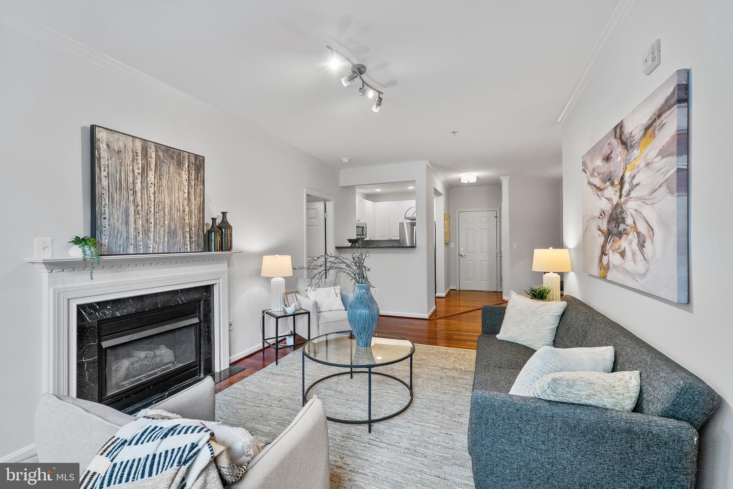4951 BRENMAN PARK DR #209, ALEXANDRIA, Virginia 22304, 2 Bedrooms Bedrooms, ,2 BathroomsBathrooms,Residential,For sale,4951 BRENMAN PARK DR #209,VAAX2046290 MLS # VAAX2046290
