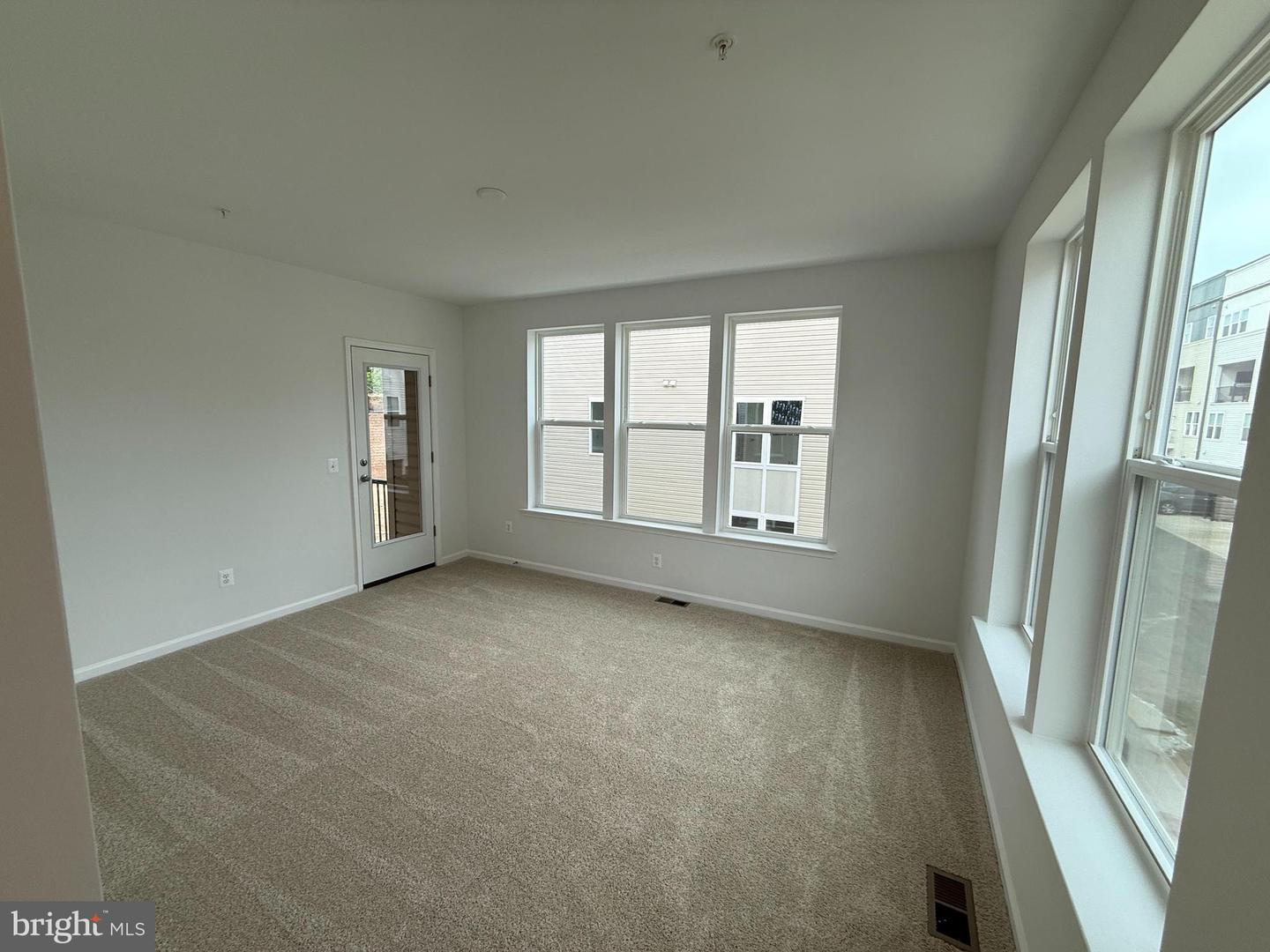 2522 NEABSCO COMMON PL, WOODBRIDGE, Virginia 22191, 3 Bedrooms Bedrooms, ,2 BathroomsBathrooms,Residential,For sale,2522 NEABSCO COMMON PL,VAPW2096720 MLS # VAPW2096720