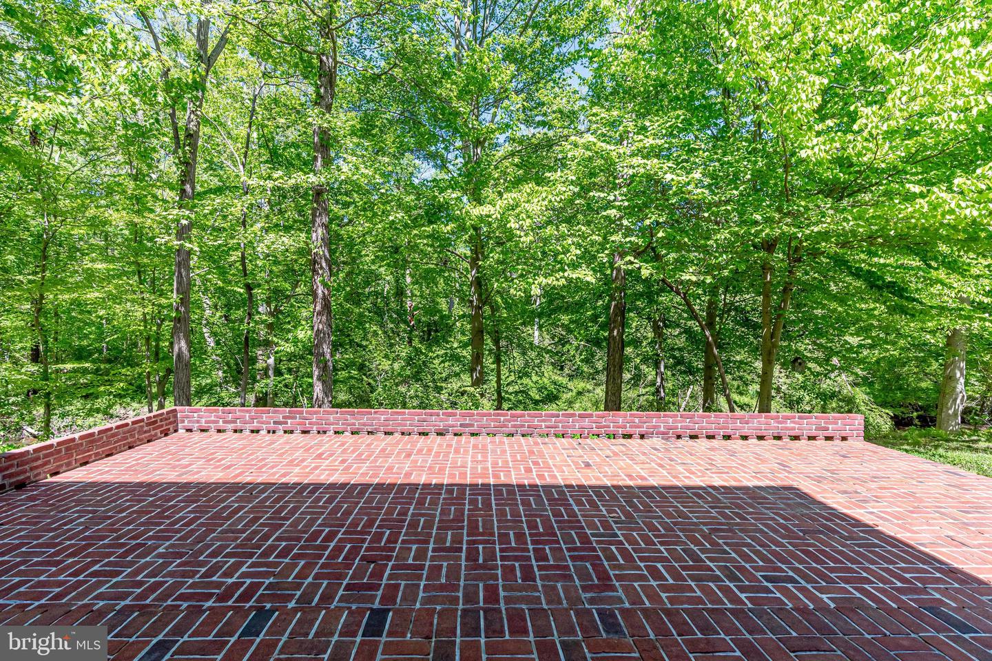 7802 CREEKSIDE VIEW LN, SPRINGFIELD, Virginia 22153, 5 Bedrooms Bedrooms, ,4 BathroomsBathrooms,Residential,For sale,7802 CREEKSIDE VIEW LN,VAFX2246700 MLS # VAFX2246700