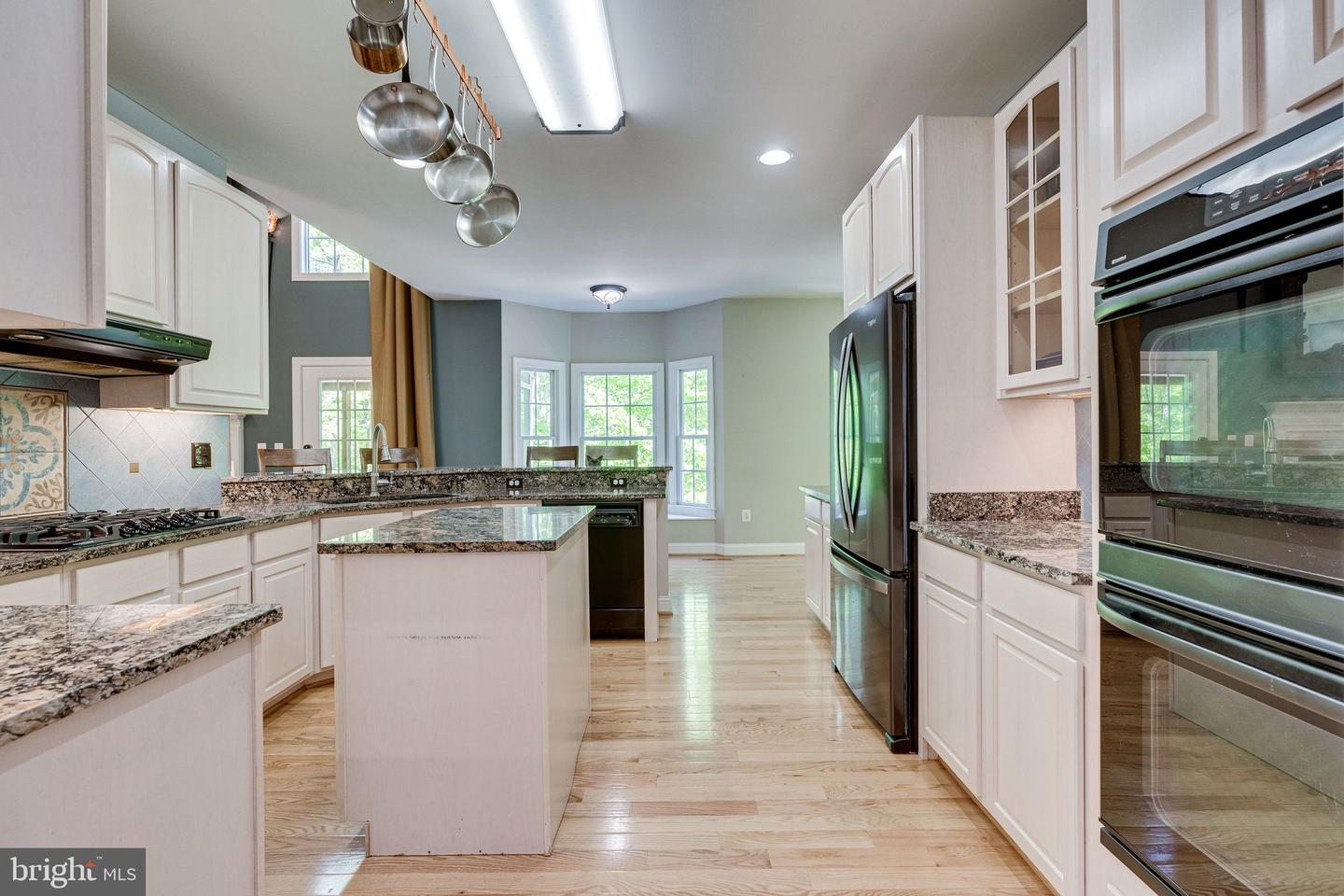 7802 CREEKSIDE VIEW LN, SPRINGFIELD, Virginia 22153, 5 Bedrooms Bedrooms, ,4 BathroomsBathrooms,Residential,For sale,7802 CREEKSIDE VIEW LN,VAFX2246700 MLS # VAFX2246700