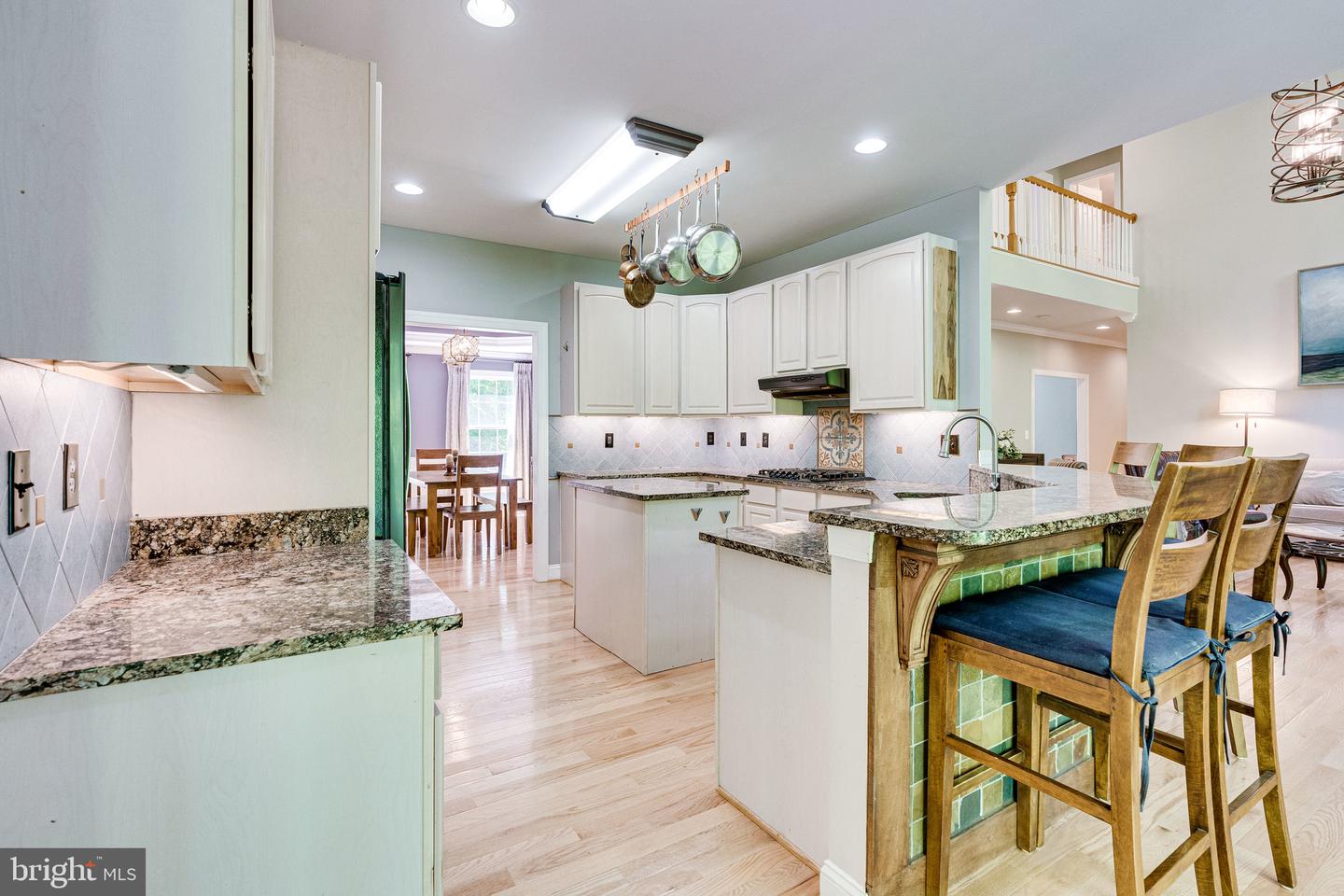 7802 CREEKSIDE VIEW LN, SPRINGFIELD, Virginia 22153, 5 Bedrooms Bedrooms, ,4 BathroomsBathrooms,Residential,For sale,7802 CREEKSIDE VIEW LN,VAFX2246700 MLS # VAFX2246700