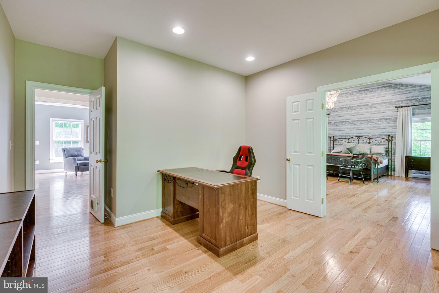 7802 CREEKSIDE VIEW LN, SPRINGFIELD, Virginia 22153, 5 Bedrooms Bedrooms, ,4 BathroomsBathrooms,Residential,For sale,7802 CREEKSIDE VIEW LN,VAFX2246700 MLS # VAFX2246700