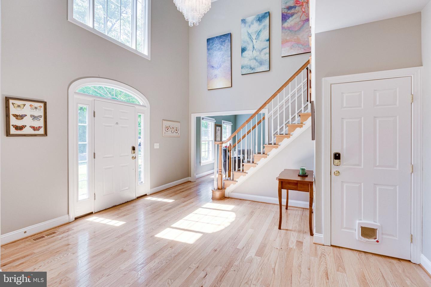 7802 CREEKSIDE VIEW LN, SPRINGFIELD, Virginia 22153, 5 Bedrooms Bedrooms, ,4 BathroomsBathrooms,Residential,For sale,7802 CREEKSIDE VIEW LN,VAFX2246700 MLS # VAFX2246700