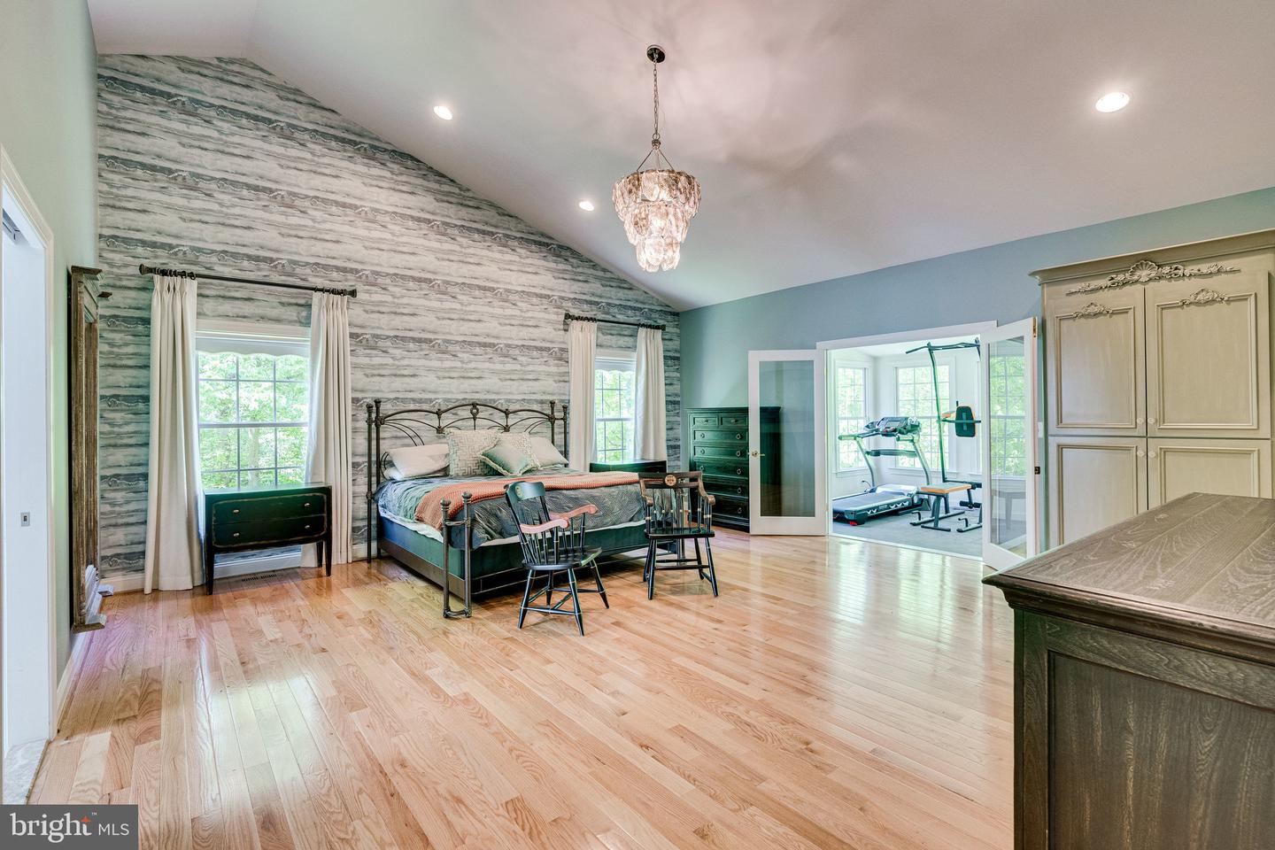 7802 CREEKSIDE VIEW LN, SPRINGFIELD, Virginia 22153, 5 Bedrooms Bedrooms, ,4 BathroomsBathrooms,Residential,For sale,7802 CREEKSIDE VIEW LN,VAFX2246700 MLS # VAFX2246700