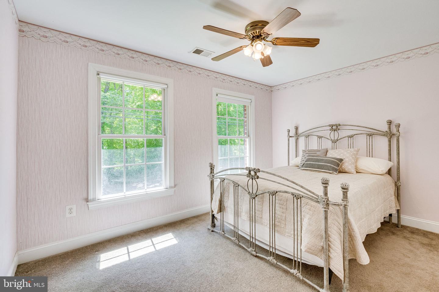 7802 CREEKSIDE VIEW LN, SPRINGFIELD, Virginia 22153, 5 Bedrooms Bedrooms, ,4 BathroomsBathrooms,Residential,For sale,7802 CREEKSIDE VIEW LN,VAFX2246700 MLS # VAFX2246700
