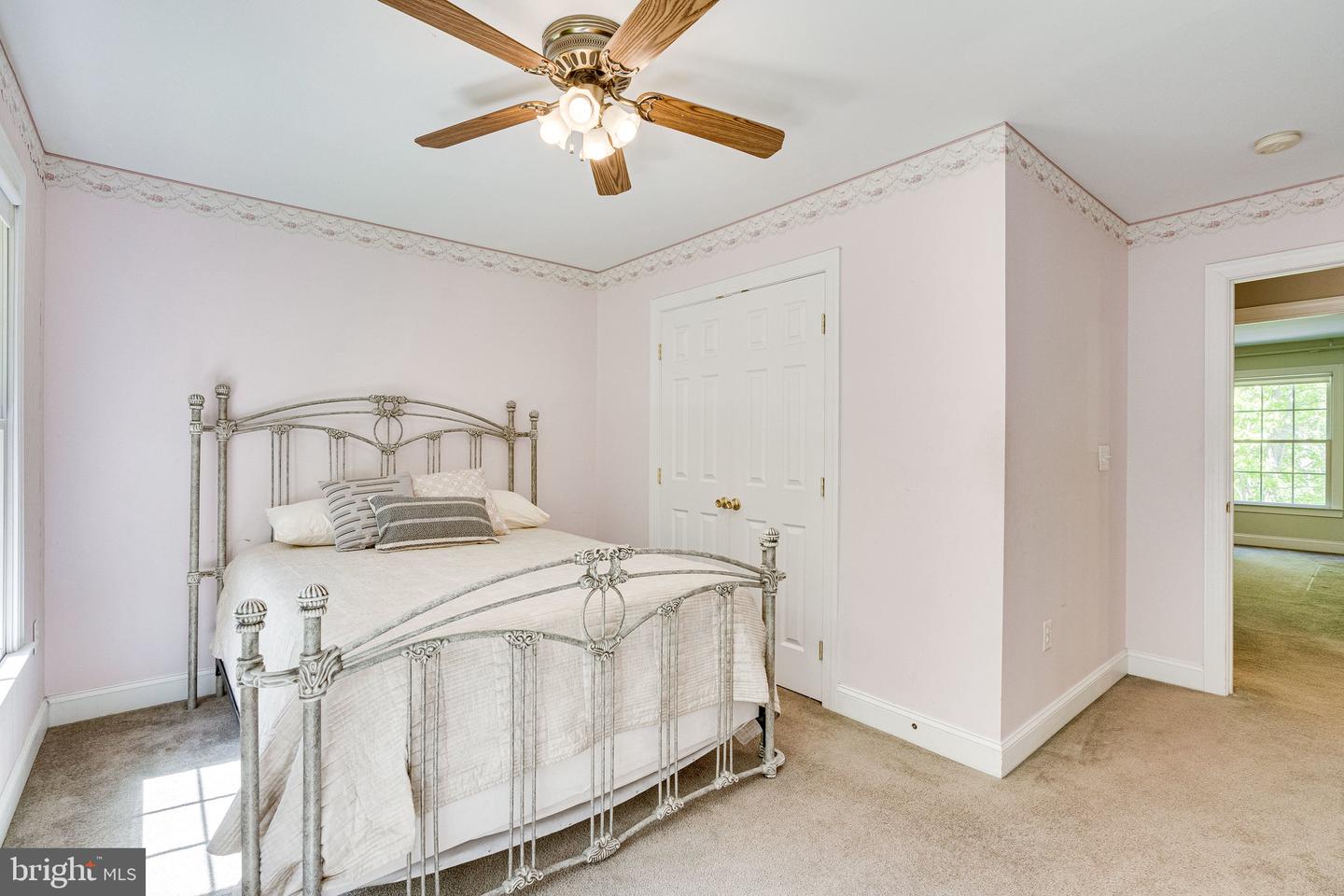 7802 CREEKSIDE VIEW LN, SPRINGFIELD, Virginia 22153, 5 Bedrooms Bedrooms, ,4 BathroomsBathrooms,Residential,For sale,7802 CREEKSIDE VIEW LN,VAFX2246700 MLS # VAFX2246700