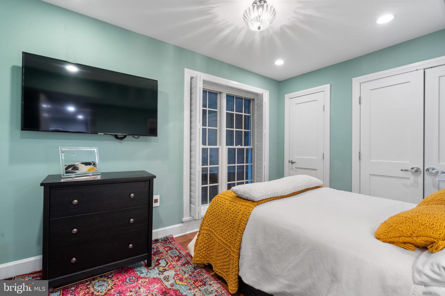 1111 M ST NW #2, WASHINGTON, District Of Columbia 20005, 2 Bedrooms Bedrooms, ,2 BathroomsBathrooms,Residential,For sale,1111 M ST NW #2,DCDC2205236 MLS # DCDC2205236