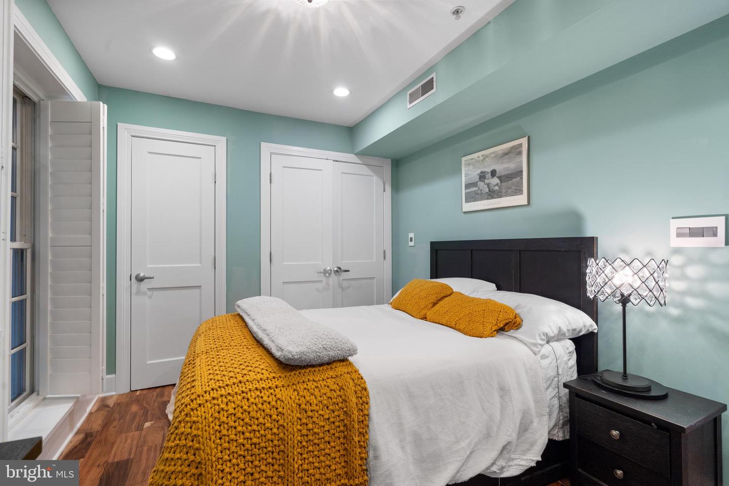 1111 M ST NW #2, WASHINGTON, District Of Columbia 20005, 2 Bedrooms Bedrooms, ,2 BathroomsBathrooms,Residential,For sale,1111 M ST NW #2,DCDC2205236 MLS # DCDC2205236