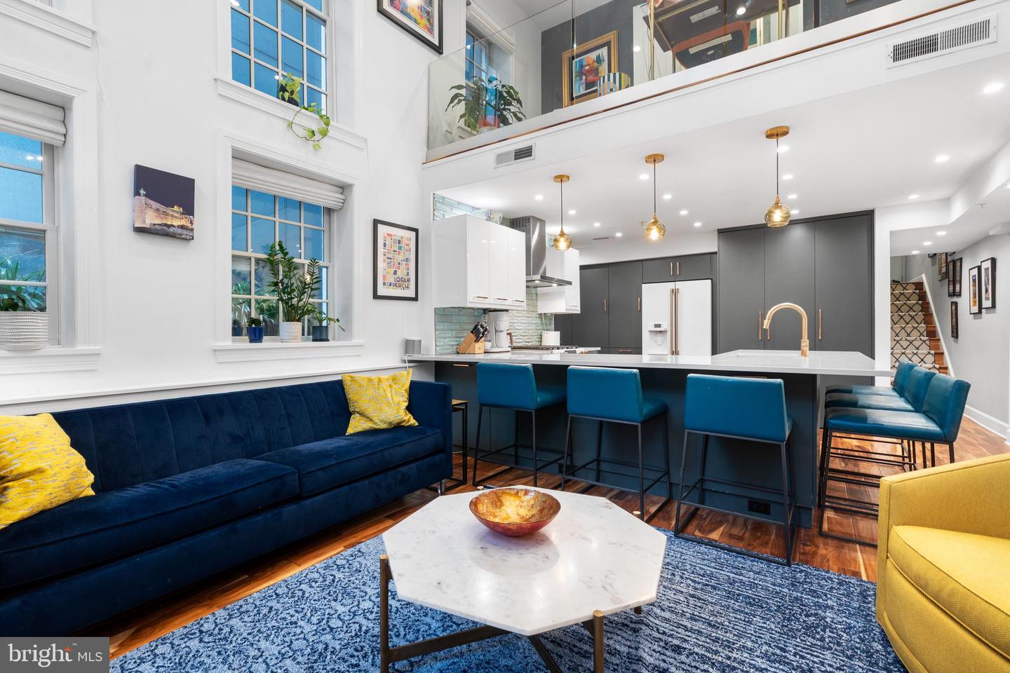 1111 M ST NW #2, WASHINGTON, District Of Columbia 20005, 2 Bedrooms Bedrooms, ,2 BathroomsBathrooms,Residential,For sale,1111 M ST NW #2,DCDC2205236 MLS # DCDC2205236