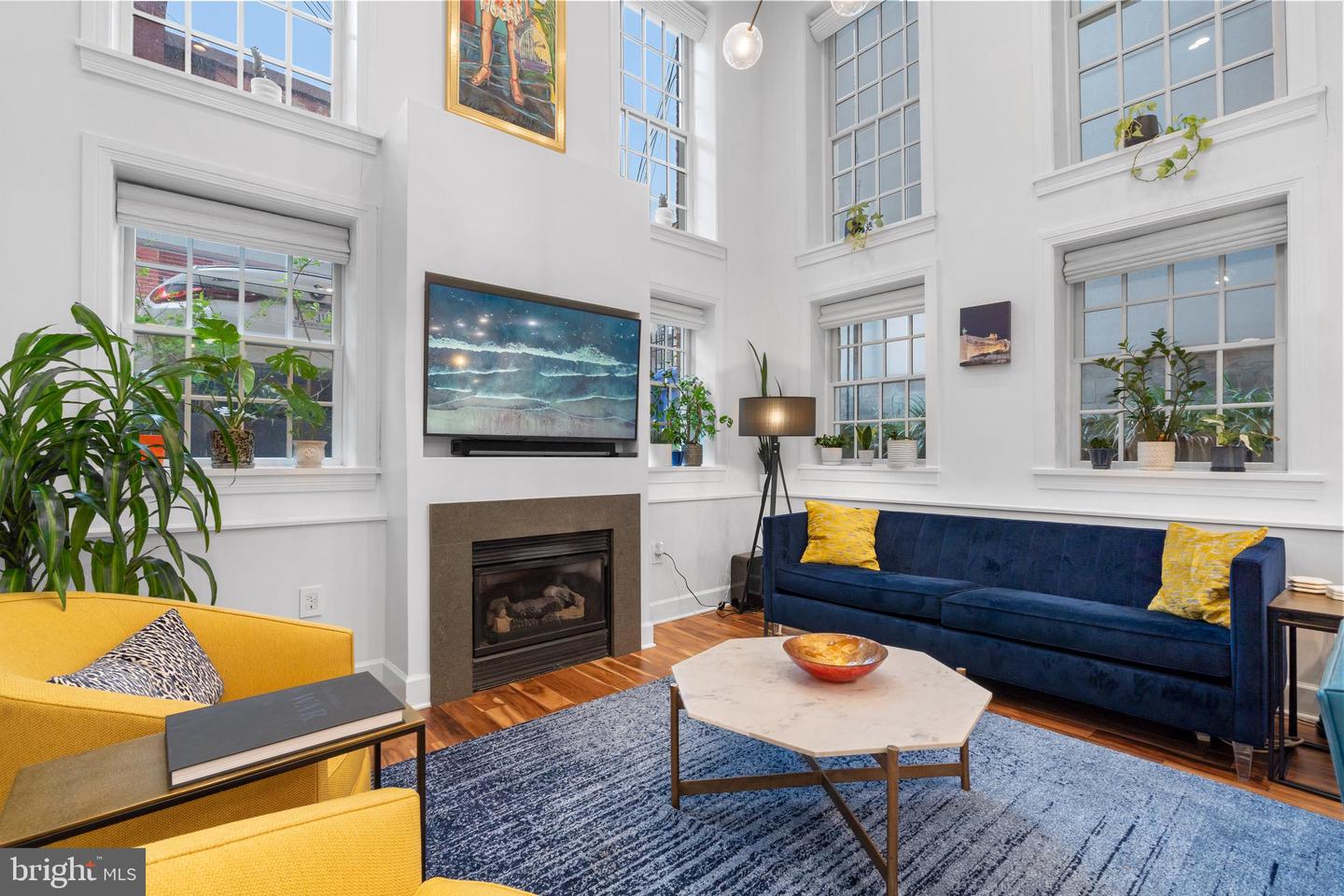 1111 M ST NW #2, WASHINGTON, District Of Columbia 20005, 2 Bedrooms Bedrooms, ,2 BathroomsBathrooms,Residential,For sale,1111 M ST NW #2,DCDC2205236 MLS # DCDC2205236