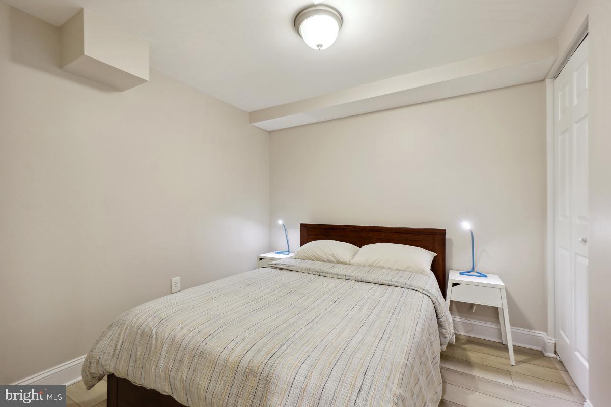 1917 H ST NE, WASHINGTON, District Of Columbia 20002, 4 Bedrooms Bedrooms, ,3 BathroomsBathrooms,Residential,For sale,1917 H ST NE,DCDC2205322 MLS # DCDC2205322
