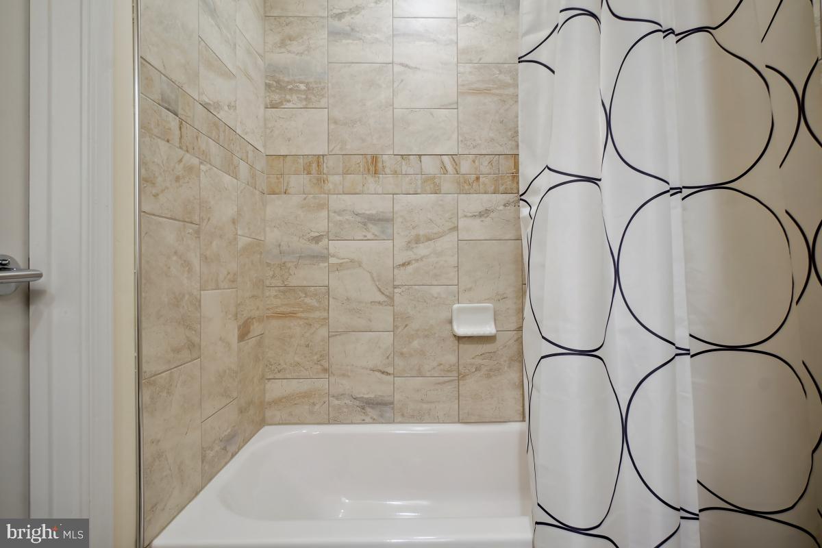 1917 H ST NE, WASHINGTON, District Of Columbia 20002, 4 Bedrooms Bedrooms, ,3 BathroomsBathrooms,Residential,For sale,1917 H ST NE,DCDC2205322 MLS # DCDC2205322