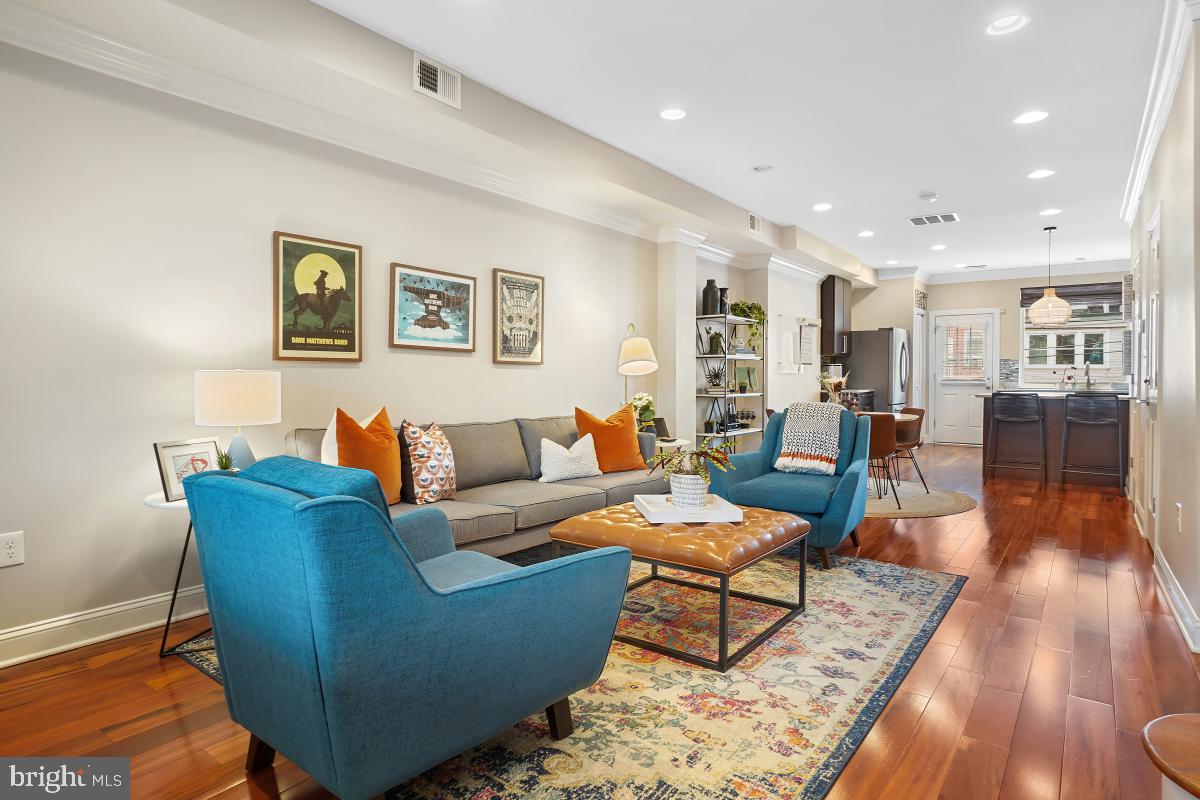 1917 H ST NE, WASHINGTON, District Of Columbia 20002, 4 Bedrooms Bedrooms, ,3 BathroomsBathrooms,Residential,For sale,1917 H ST NE,DCDC2205322 MLS # DCDC2205322