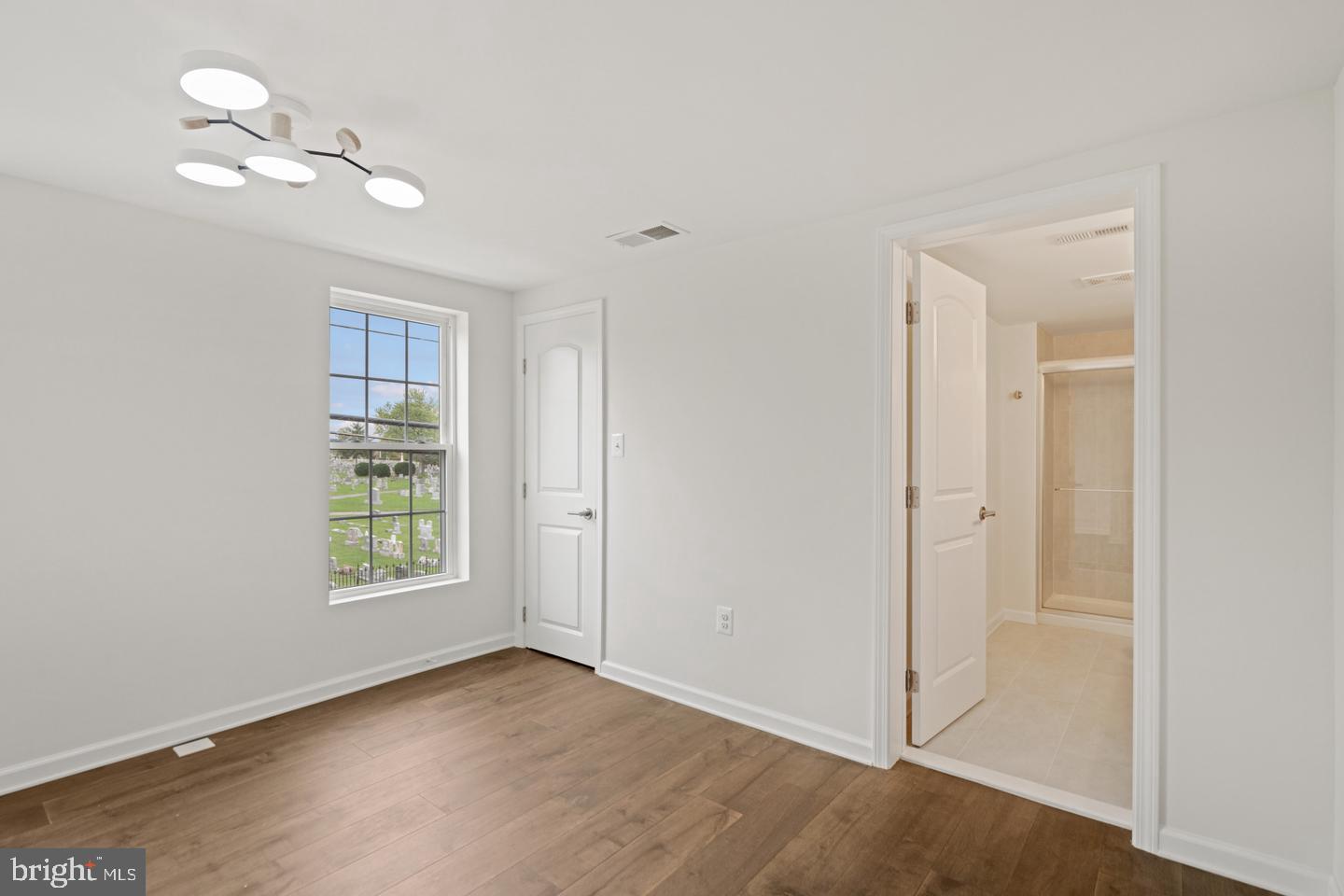 201 PARKWAY ST, WINCHESTER, Virginia 22601, 4 Bedrooms Bedrooms, ,4 BathroomsBathrooms,Residential,For sale,201 PARKWAY ST,VAWI2007954 MLS # VAWI2007954
