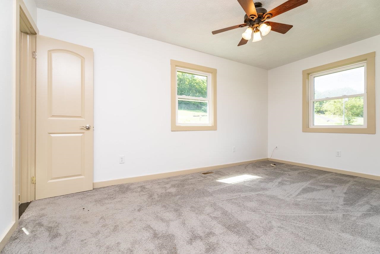 192 JACKSON AVE, NEW MARKET, Virginia 22844, 4 Bedrooms Bedrooms, ,2 BathroomsBathrooms,Residential,192 JACKSON AVE,665655 MLS # 665655