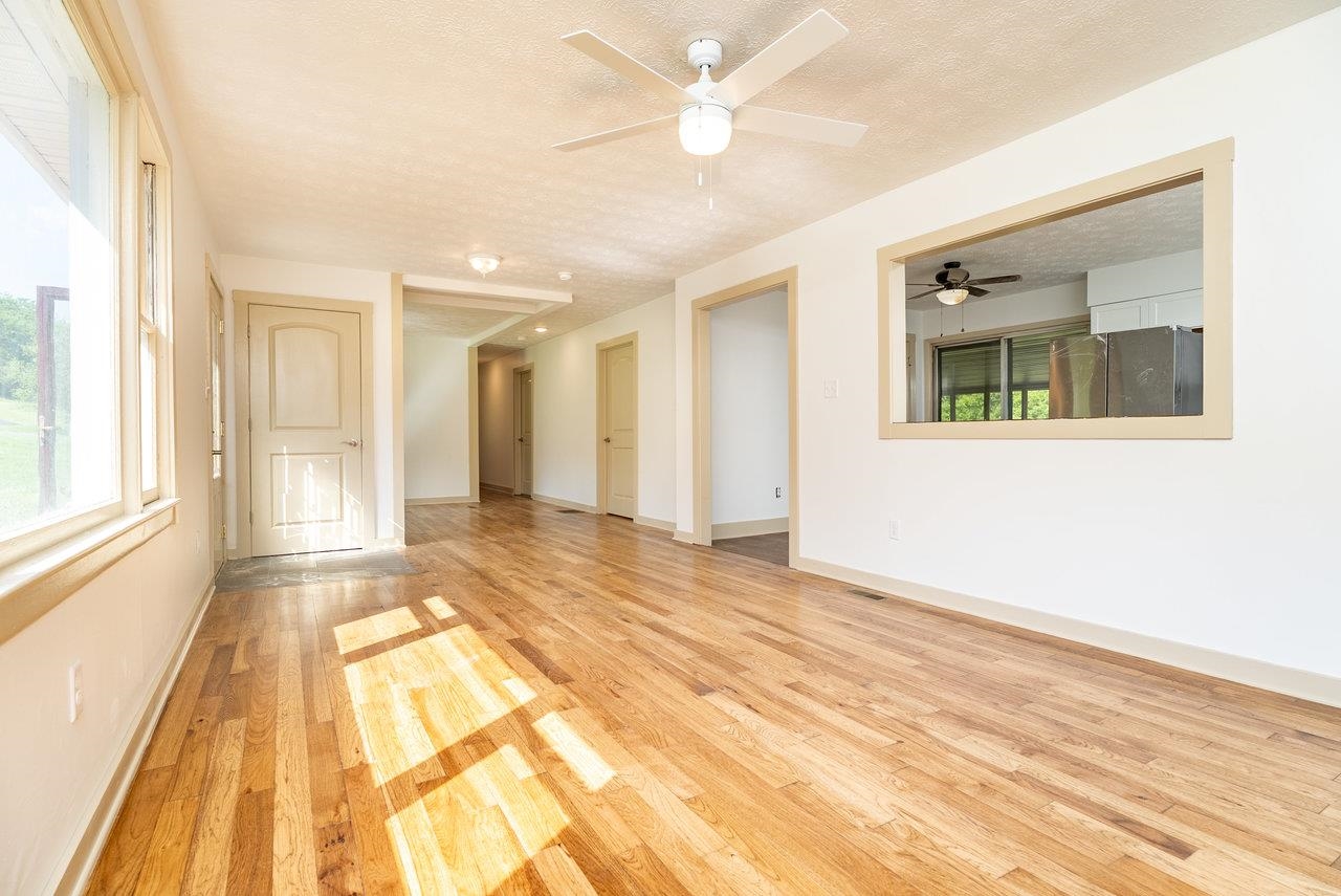 192 JACKSON AVE, NEW MARKET, Virginia 22844, 4 Bedrooms Bedrooms, ,2 BathroomsBathrooms,Residential,192 JACKSON AVE,665655 MLS # 665655