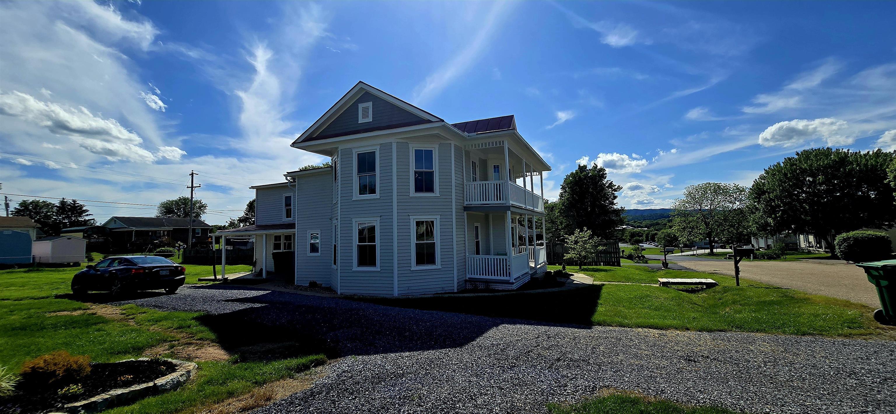 242 1ST ST, BROADWAY, Virginia 22815, 3 Bedrooms Bedrooms, ,3 BathroomsBathrooms,Residential,242 1ST ST,665656 MLS # 665656
