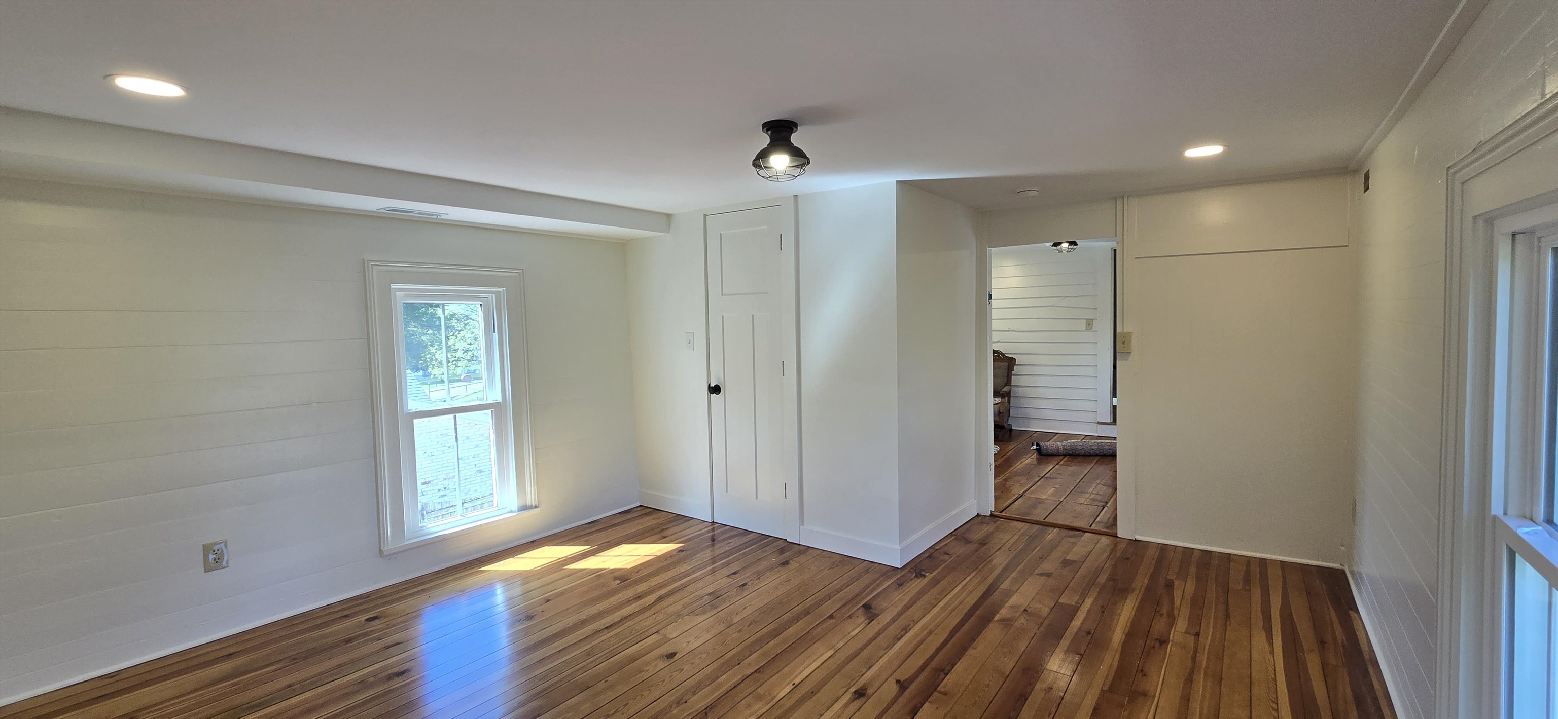242 1ST ST, BROADWAY, Virginia 22815, 3 Bedrooms Bedrooms, ,3 BathroomsBathrooms,Residential,242 1ST ST,665656 MLS # 665656