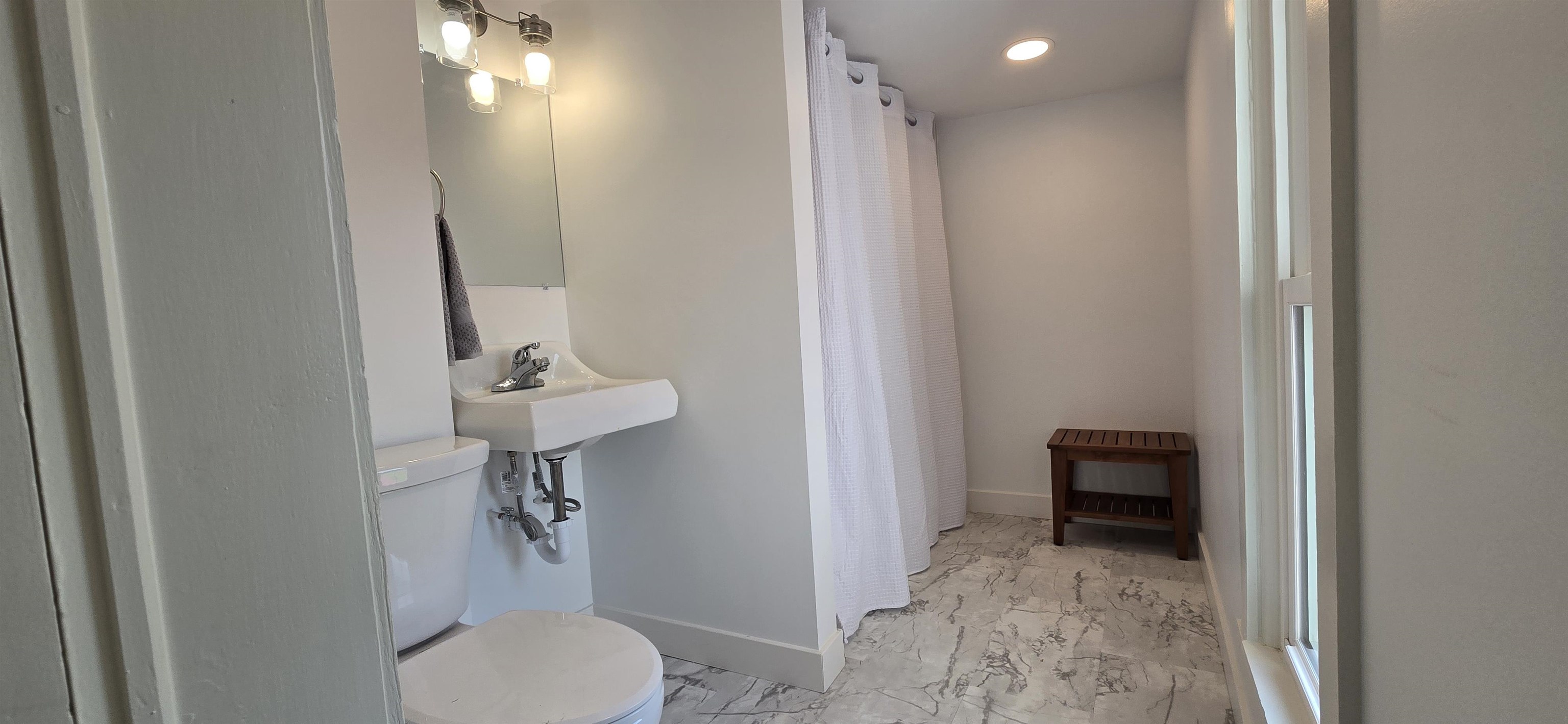 242 1ST ST, BROADWAY, Virginia 22815, 3 Bedrooms Bedrooms, ,3 BathroomsBathrooms,Residential,242 1ST ST,665656 MLS # 665656