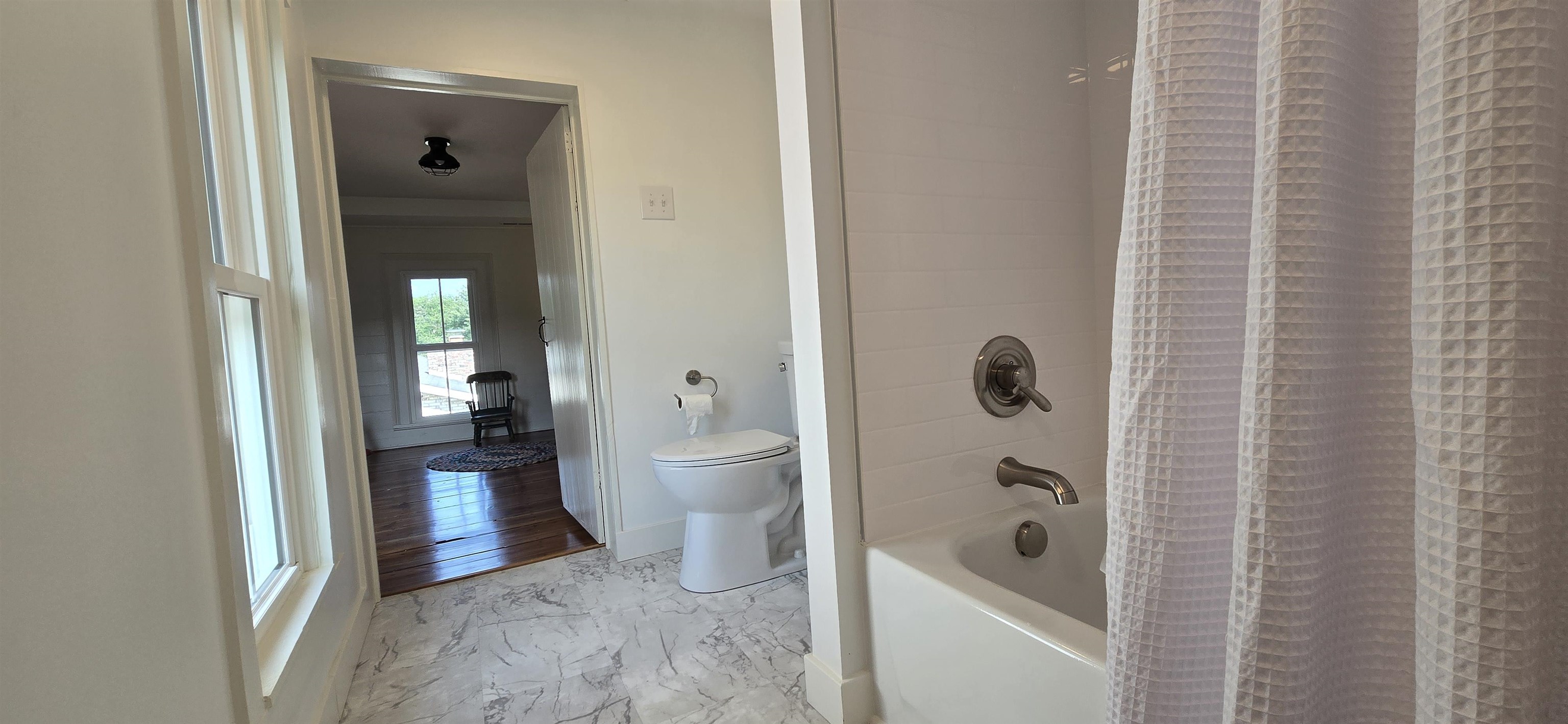 242 1ST ST, BROADWAY, Virginia 22815, 3 Bedrooms Bedrooms, ,3 BathroomsBathrooms,Residential,242 1ST ST,665656 MLS # 665656