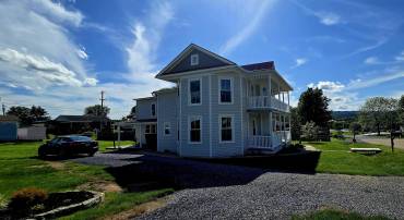 242 1ST ST, BROADWAY, Virginia 22815, 3 Bedrooms Bedrooms, ,3 BathroomsBathrooms,Residential,242 1ST ST,665656 MLS # 665656