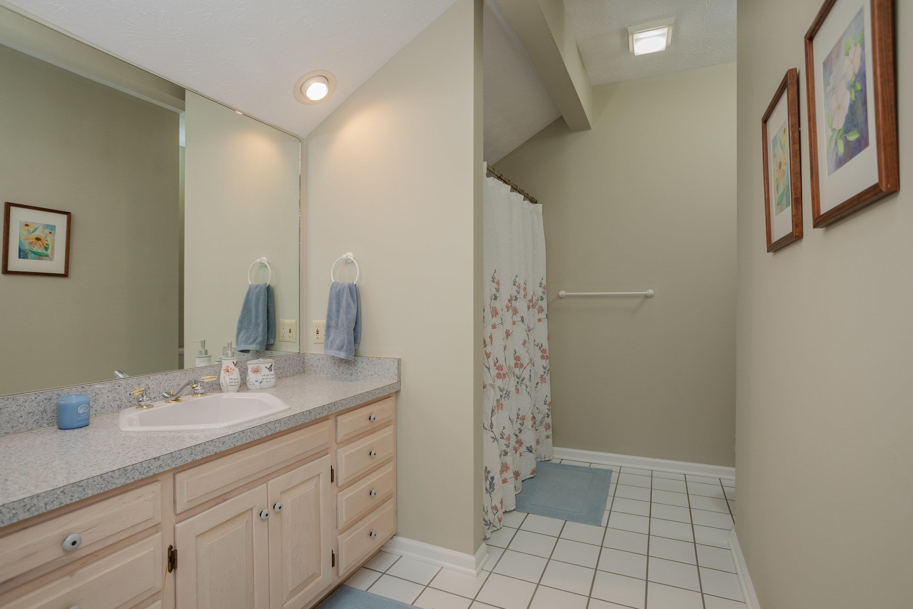 1470 CUMBERLAND DR, ROCKINGHAM, Virginia 22801, 5 Bedrooms Bedrooms, ,4 BathroomsBathrooms,Residential,1470 CUMBERLAND DR,665657 MLS # 665657