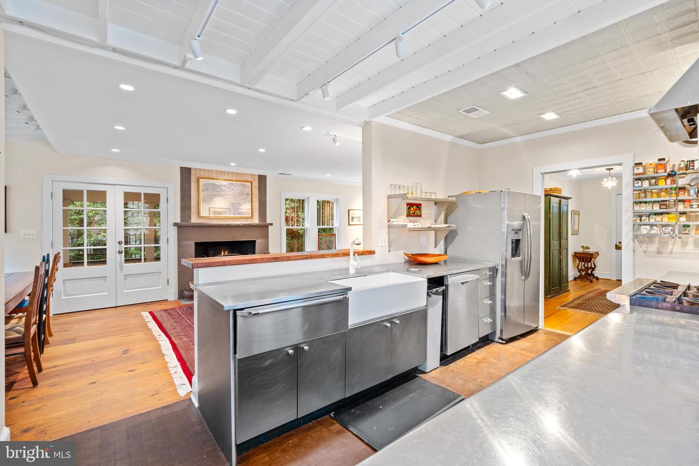 5725 SHERIER PLACE NW, WASHINGTON, District Of Columbia 20016, 3 Bedrooms Bedrooms, ,2 BathroomsBathrooms,Residential,For sale,5725 SHERIER PLACE NW,DCDC2191444 MLS # DCDC2191444