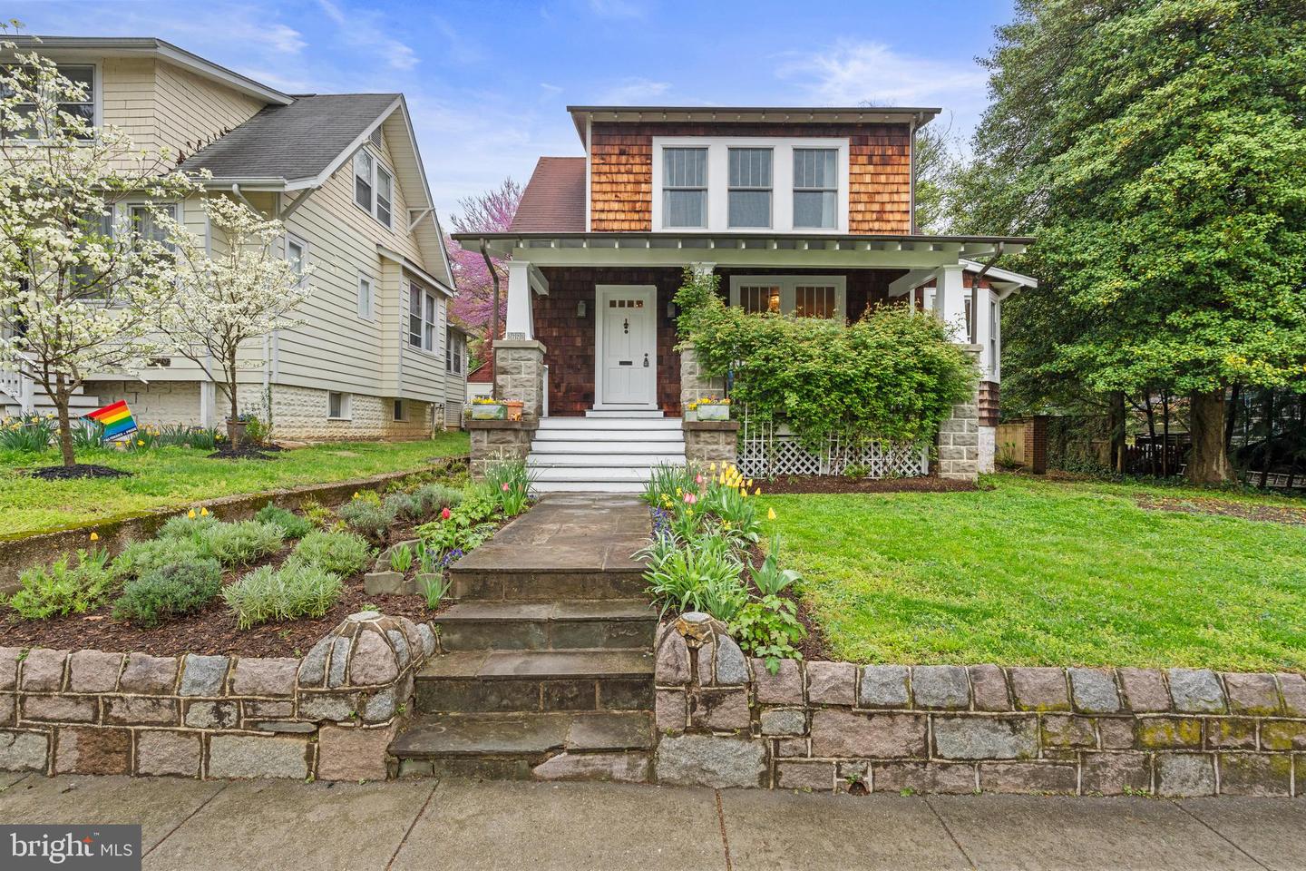 5725 SHERIER PLACE NW, WASHINGTON, District Of Columbia 20016, 3 Bedrooms Bedrooms, ,2 BathroomsBathrooms,Residential,For sale,5725 SHERIER PLACE NW,DCDC2191444 MLS # DCDC2191444