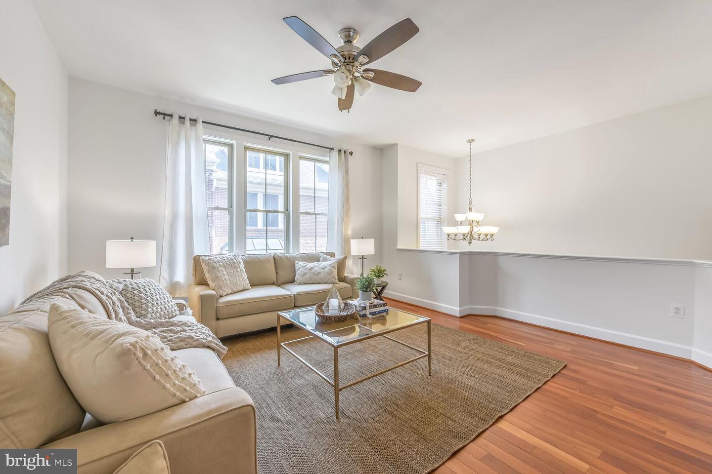 2541 S KENMORE CT, ARLINGTON, Virginia 22206, 3 Bedrooms Bedrooms, 8 Rooms Rooms,3 BathroomsBathrooms,Residential,For sale,2541 S KENMORE CT,VAAR2055714 MLS # VAAR2055714