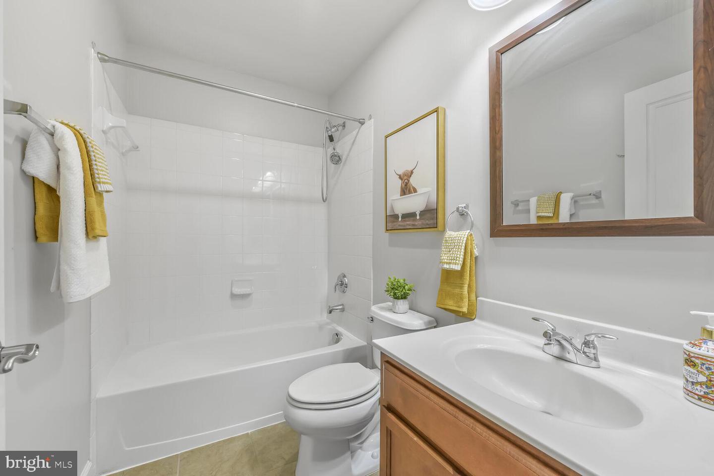 2541 S KENMORE CT, ARLINGTON, Virginia 22206, 3 Bedrooms Bedrooms, 8 Rooms Rooms,3 BathroomsBathrooms,Residential,For sale,2541 S KENMORE CT,VAAR2055714 MLS # VAAR2055714