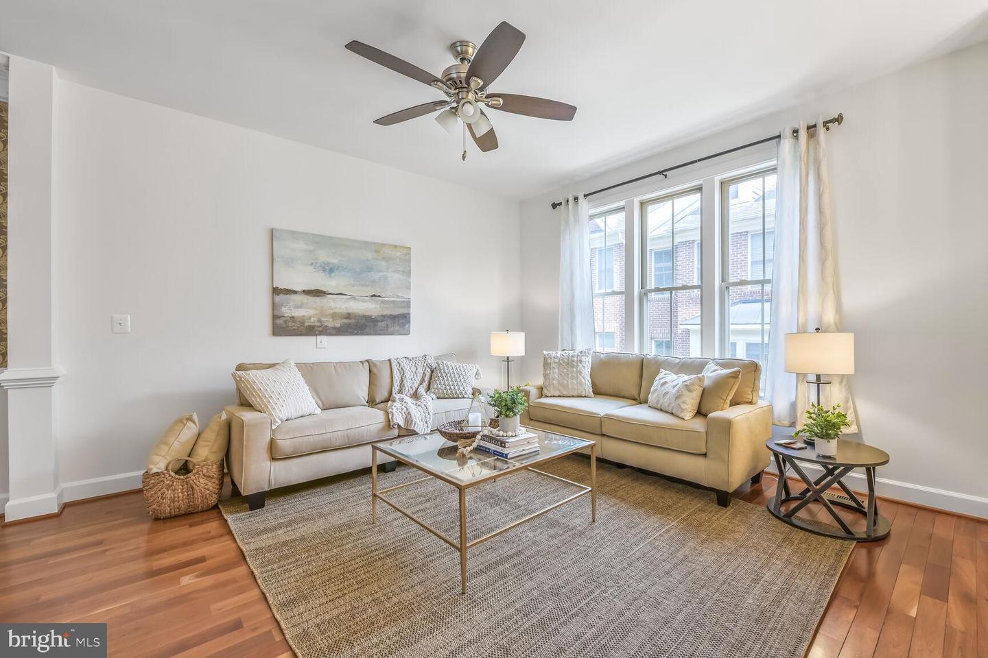 2541 S KENMORE CT, ARLINGTON, Virginia 22206, 3 Bedrooms Bedrooms, 8 Rooms Rooms,3 BathroomsBathrooms,Residential,For sale,2541 S KENMORE CT,VAAR2055714 MLS # VAAR2055714