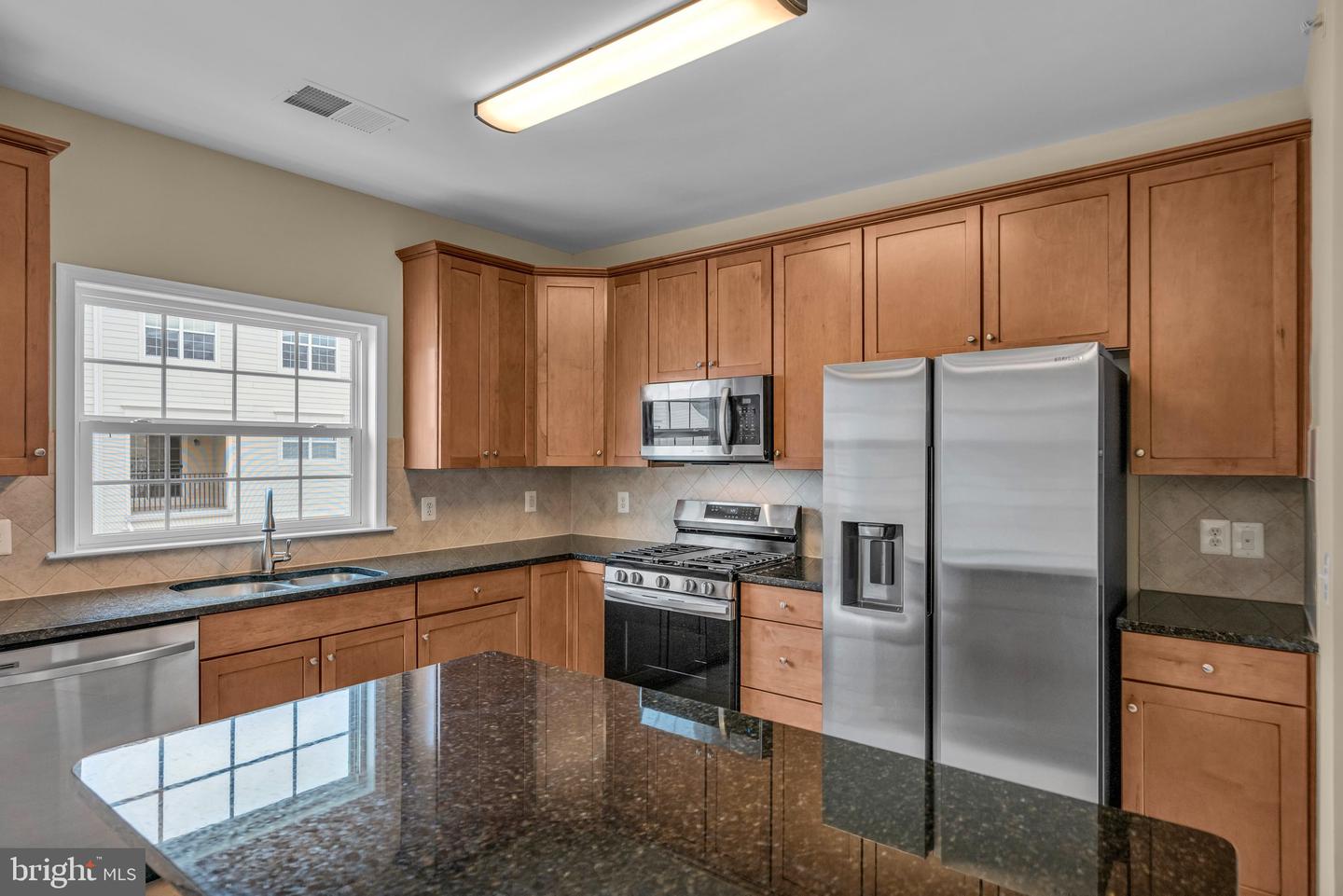 19430 NEWTON PASS SQ, LEESBURG, Virginia 20176, 2 Bedrooms Bedrooms, ,2 BathroomsBathrooms,Residential,For sale,19430 NEWTON PASS SQ,VALO2093720 MLS # VALO2093720