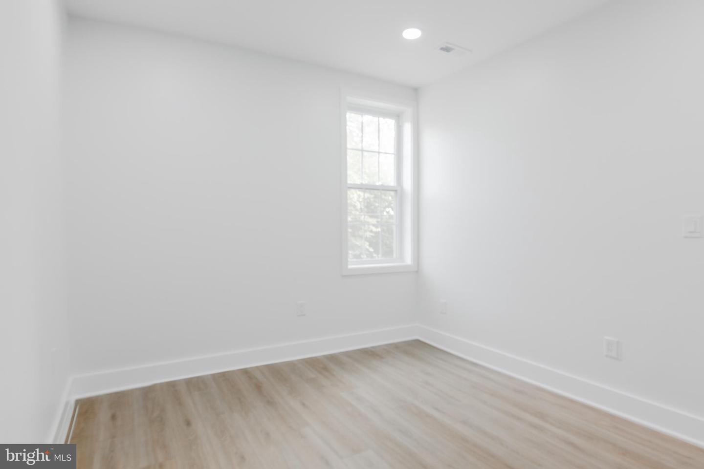 1801 OTIS ST NE #6, WASHINGTON, District Of Columbia 20018, 1 Bedroom Bedrooms, ,1 BathroomBathrooms,Residential,For sale,1801 OTIS ST NE #6,DCDC2199798 MLS # DCDC2199798