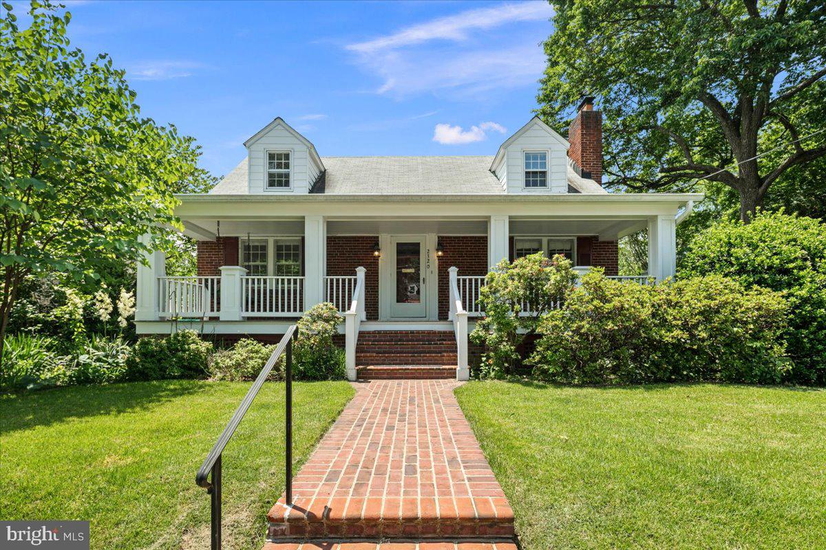 2320 N BUCHANAN ST, ARLINGTON, Virginia 22207, 5 Bedrooms Bedrooms, ,3 BathroomsBathrooms,Residential,For sale,2320 N BUCHANAN ST,VAAR2057922 MLS # VAAR2057922